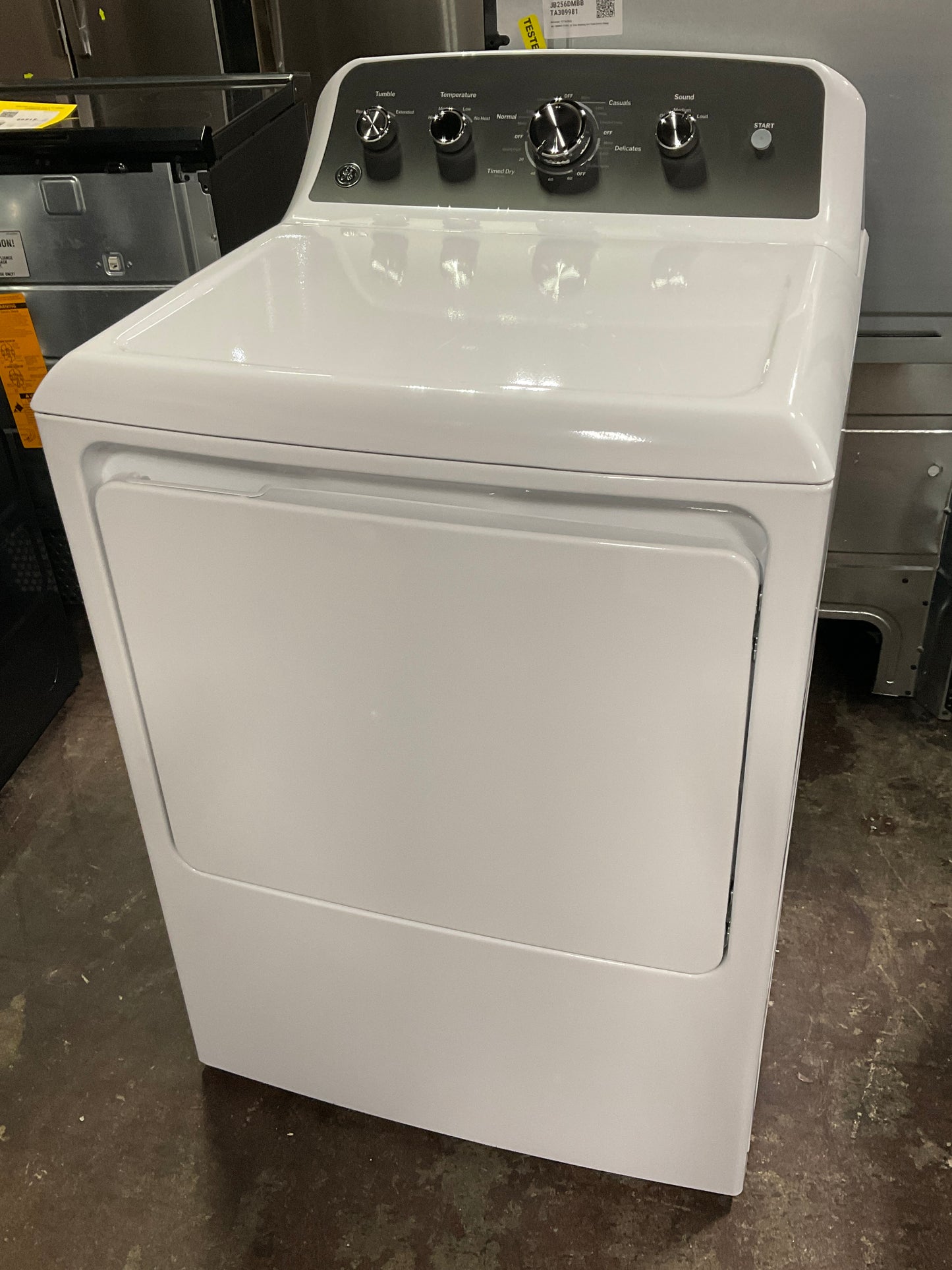 Front view, door closed