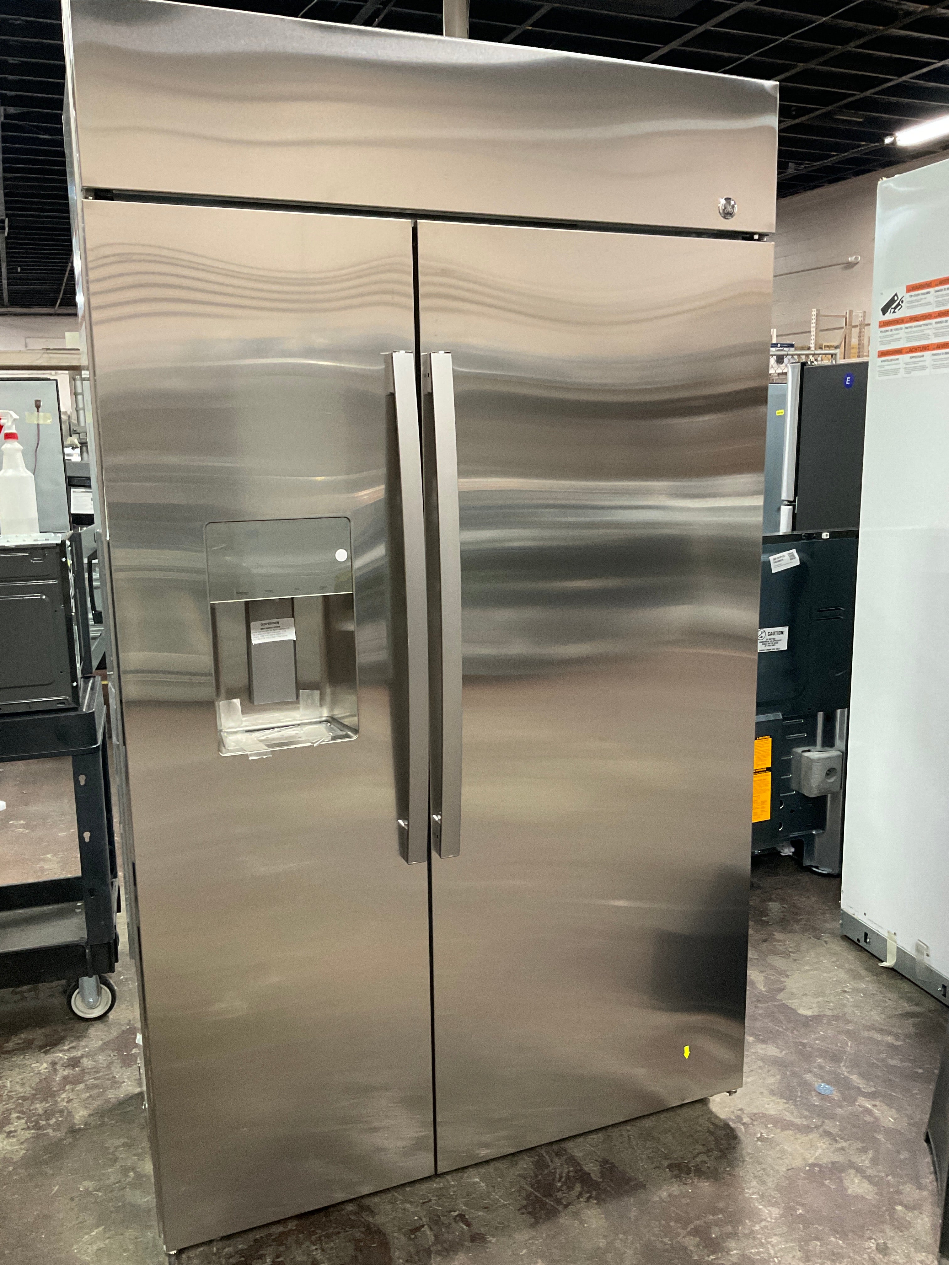 Front view, door closed