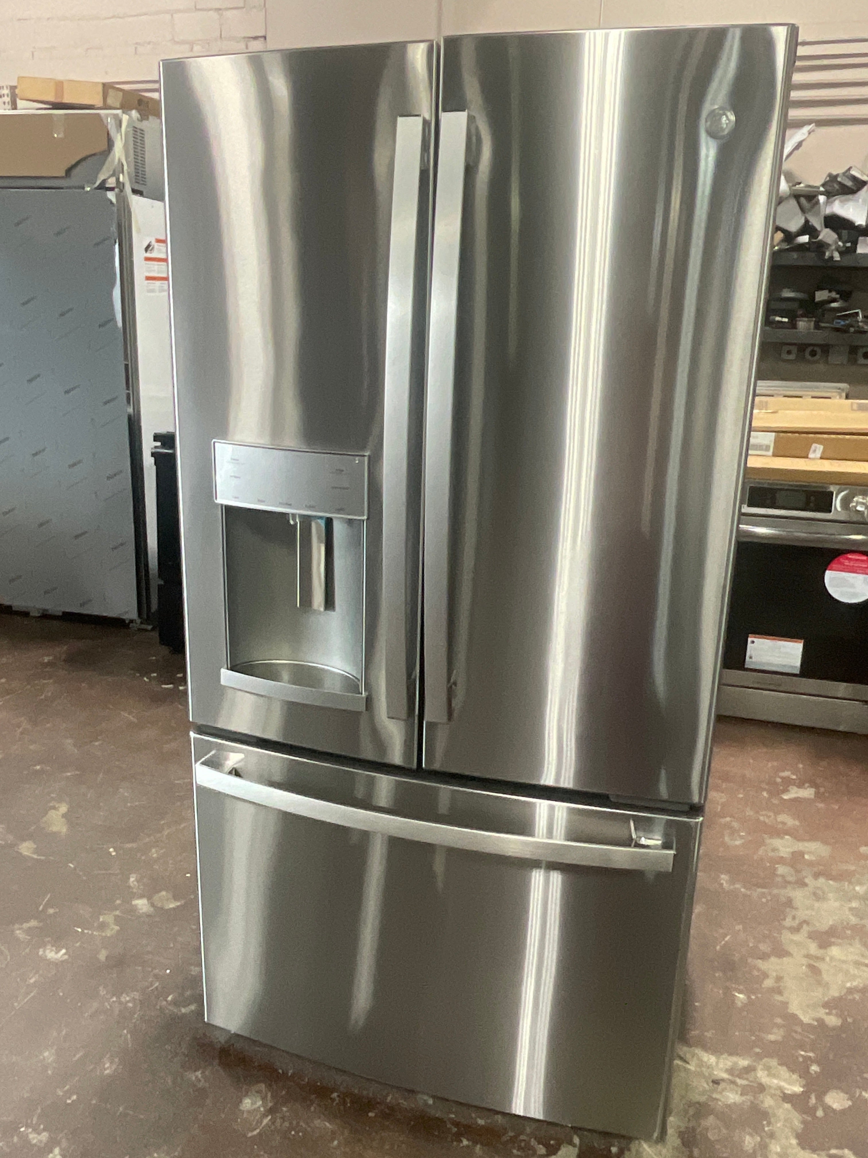 Front view, door closed