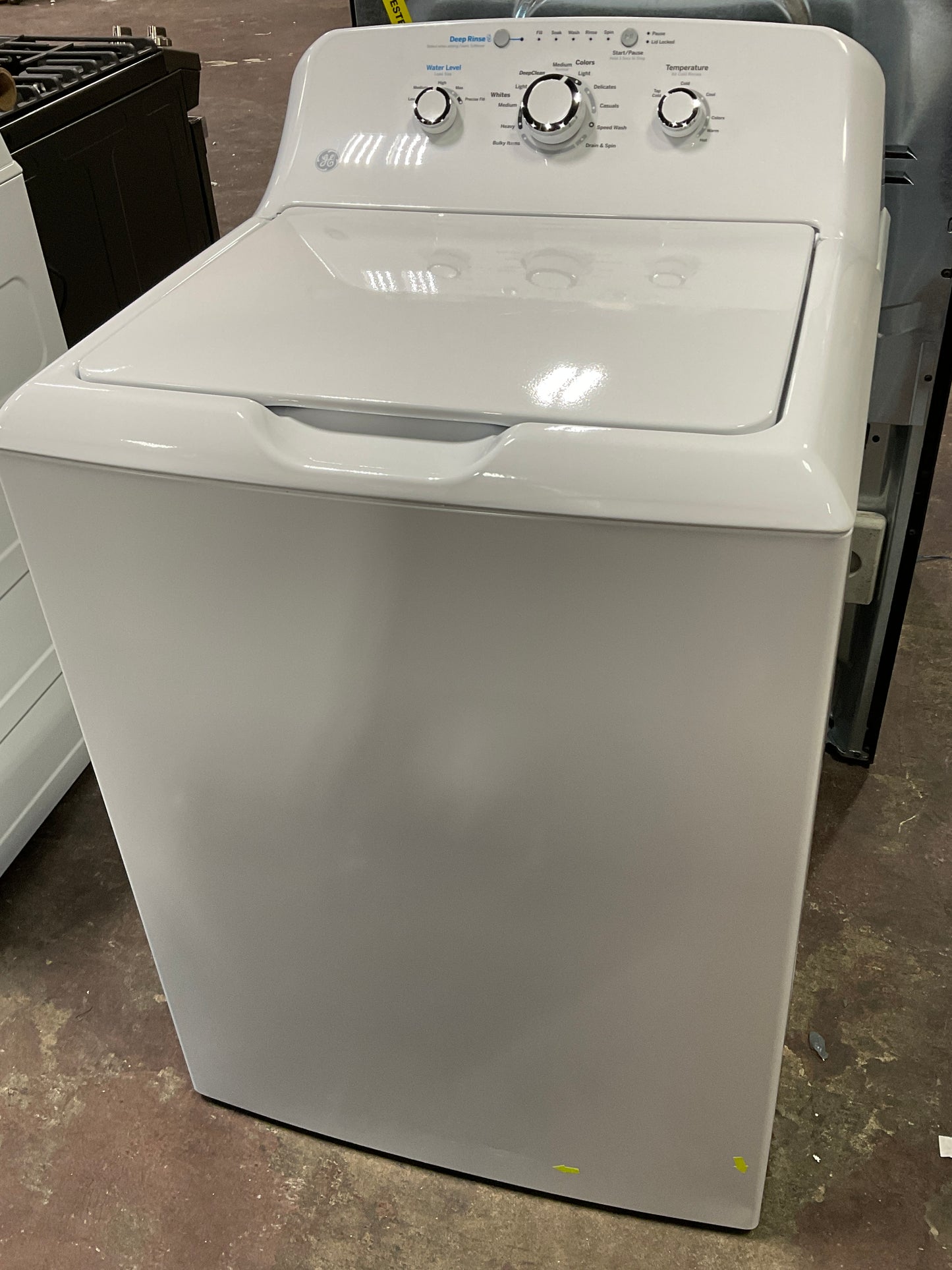 Front view, door closed