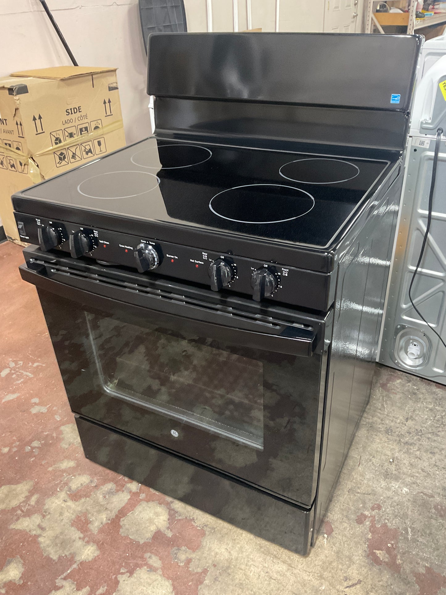 Front view, oven-door closed