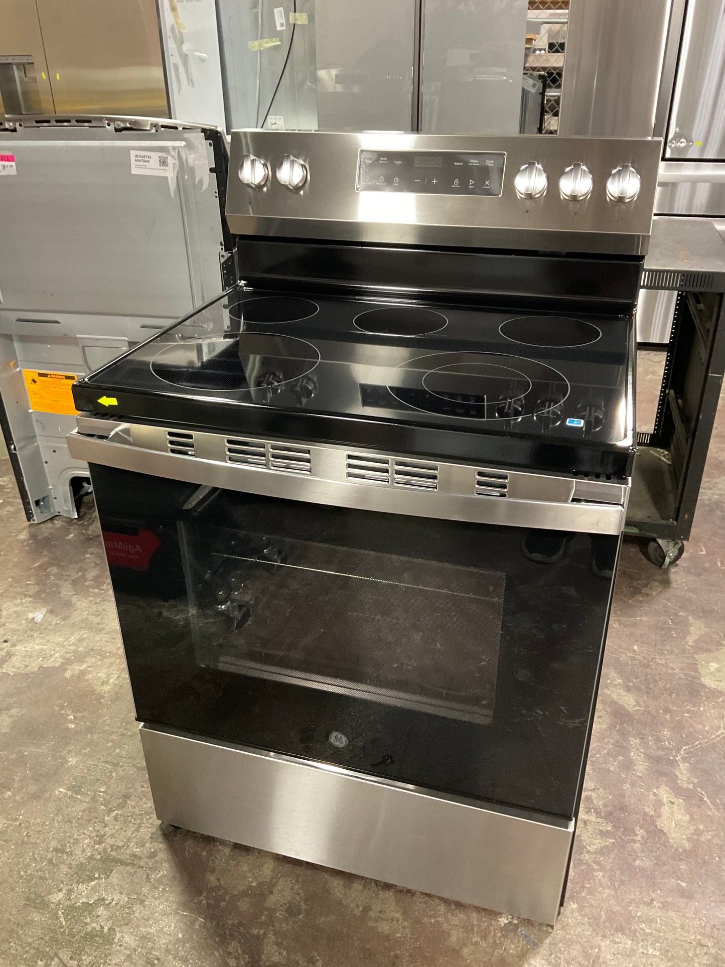 Front view, oven-door closed