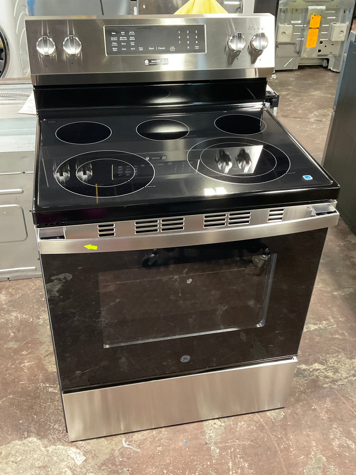 Front view, oven-door closed