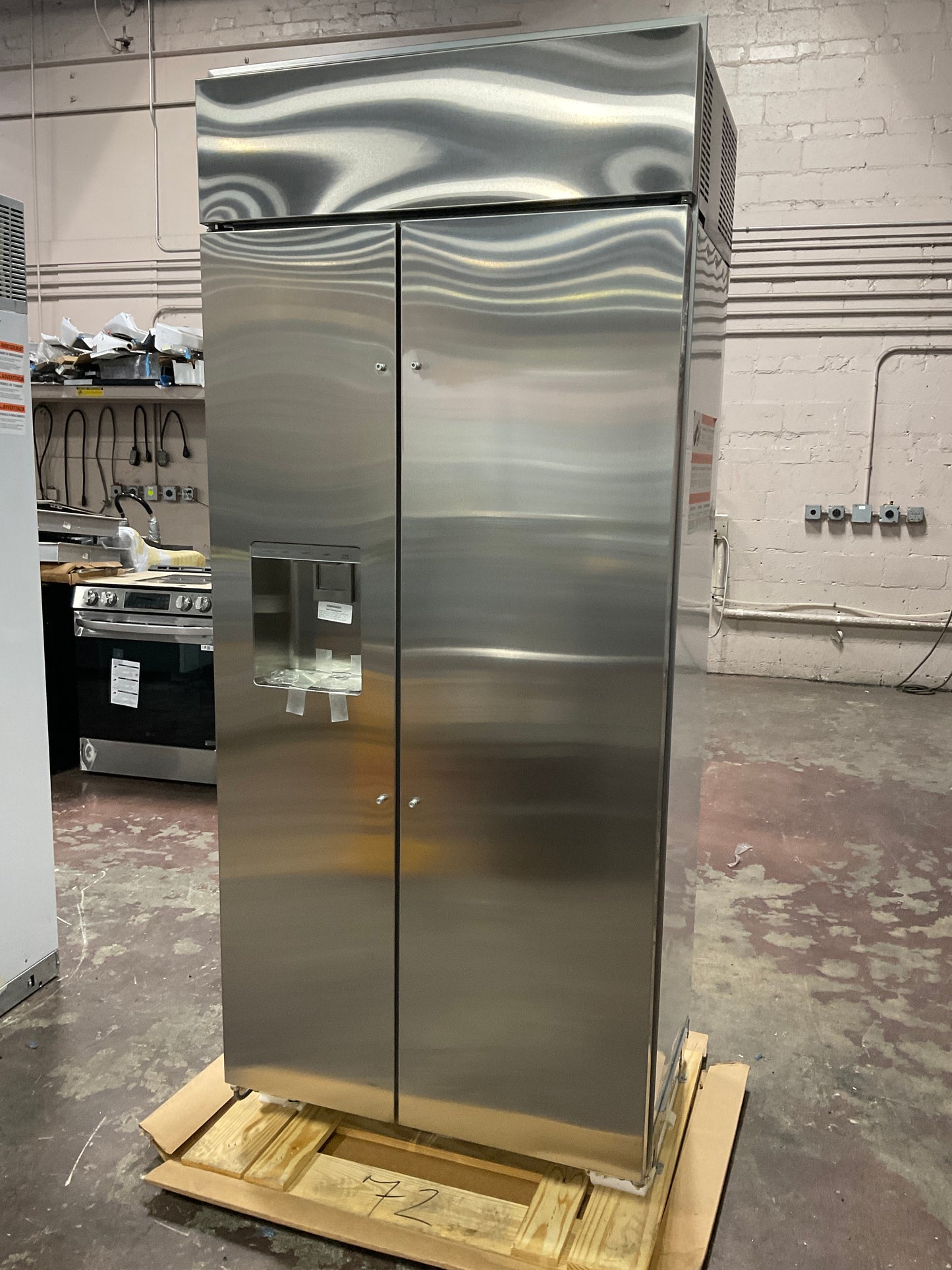 Front view, door closed