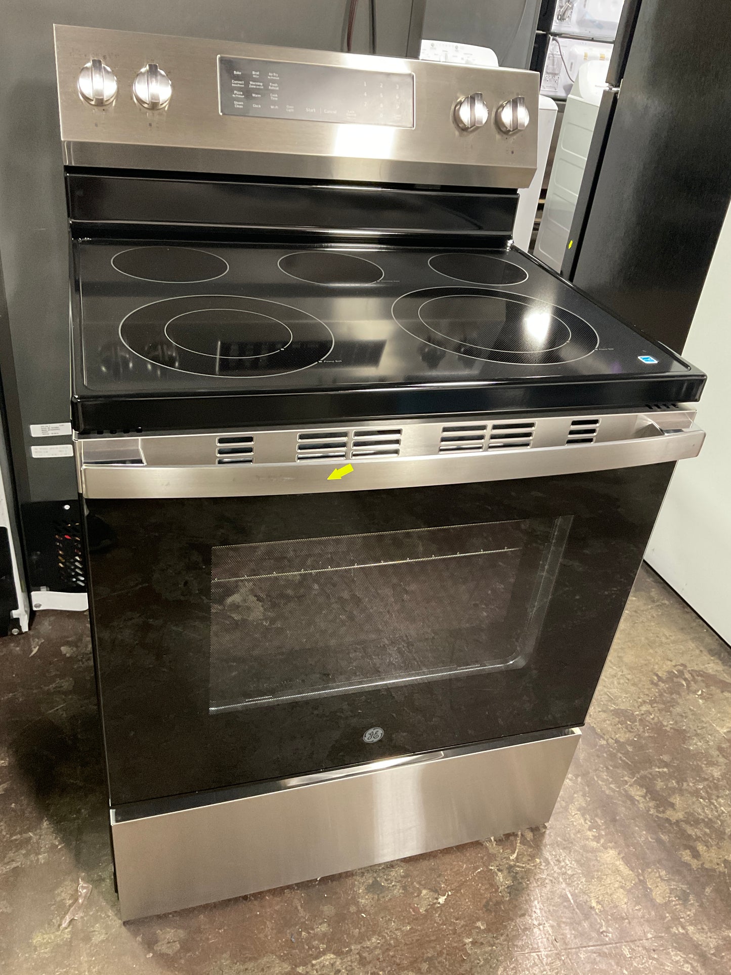 Front view, oven-door closed