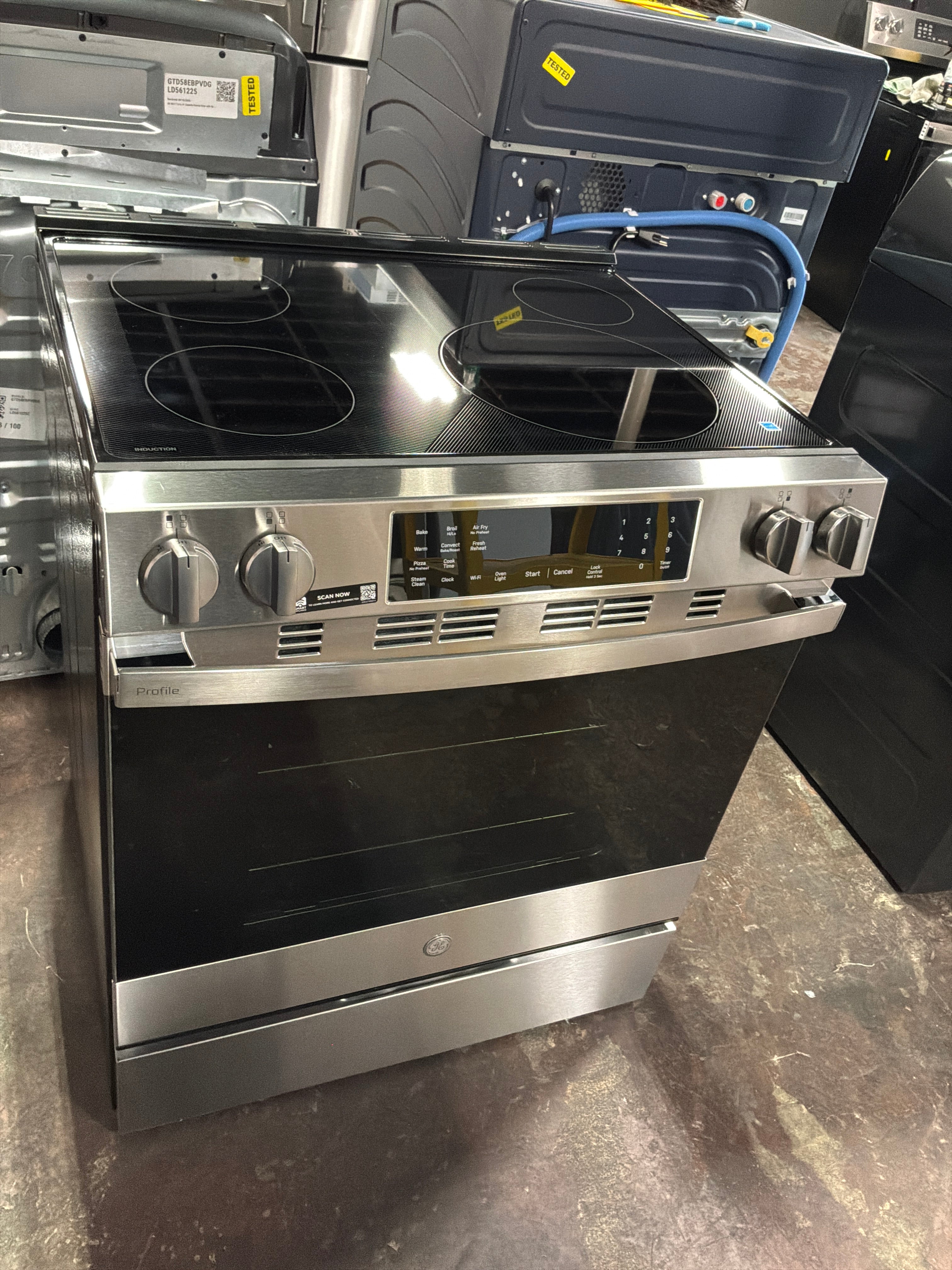 Front view, oven-door closed
