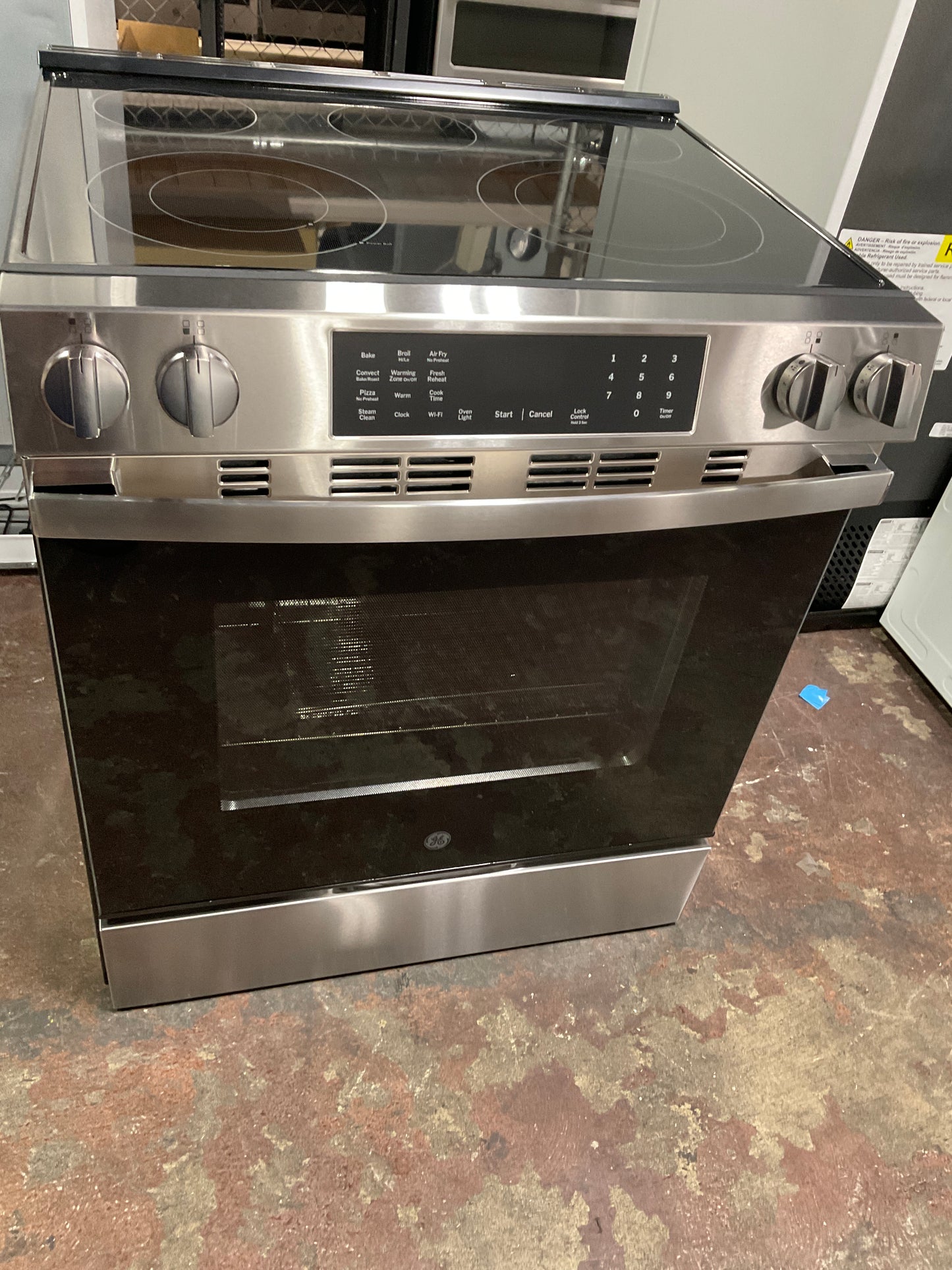 Front view, oven-door closed