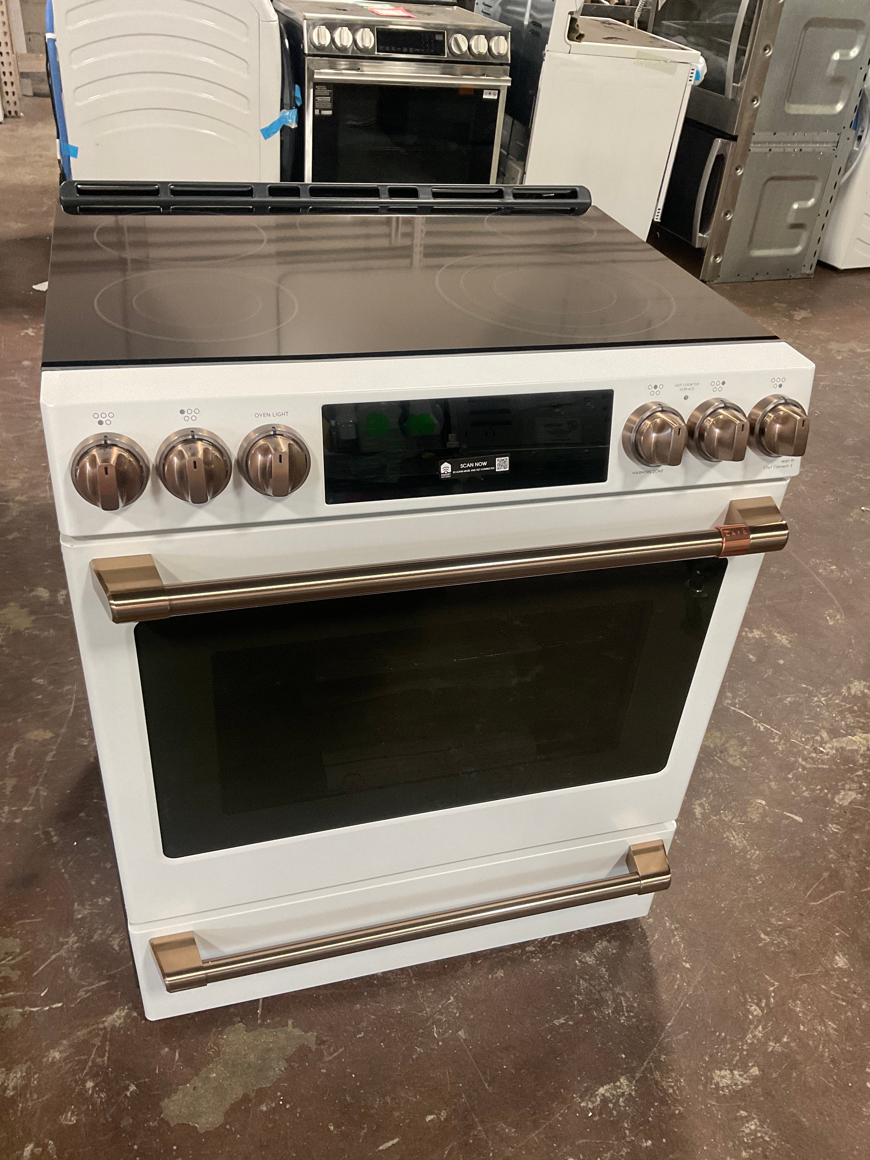 Front view, oven-door closed