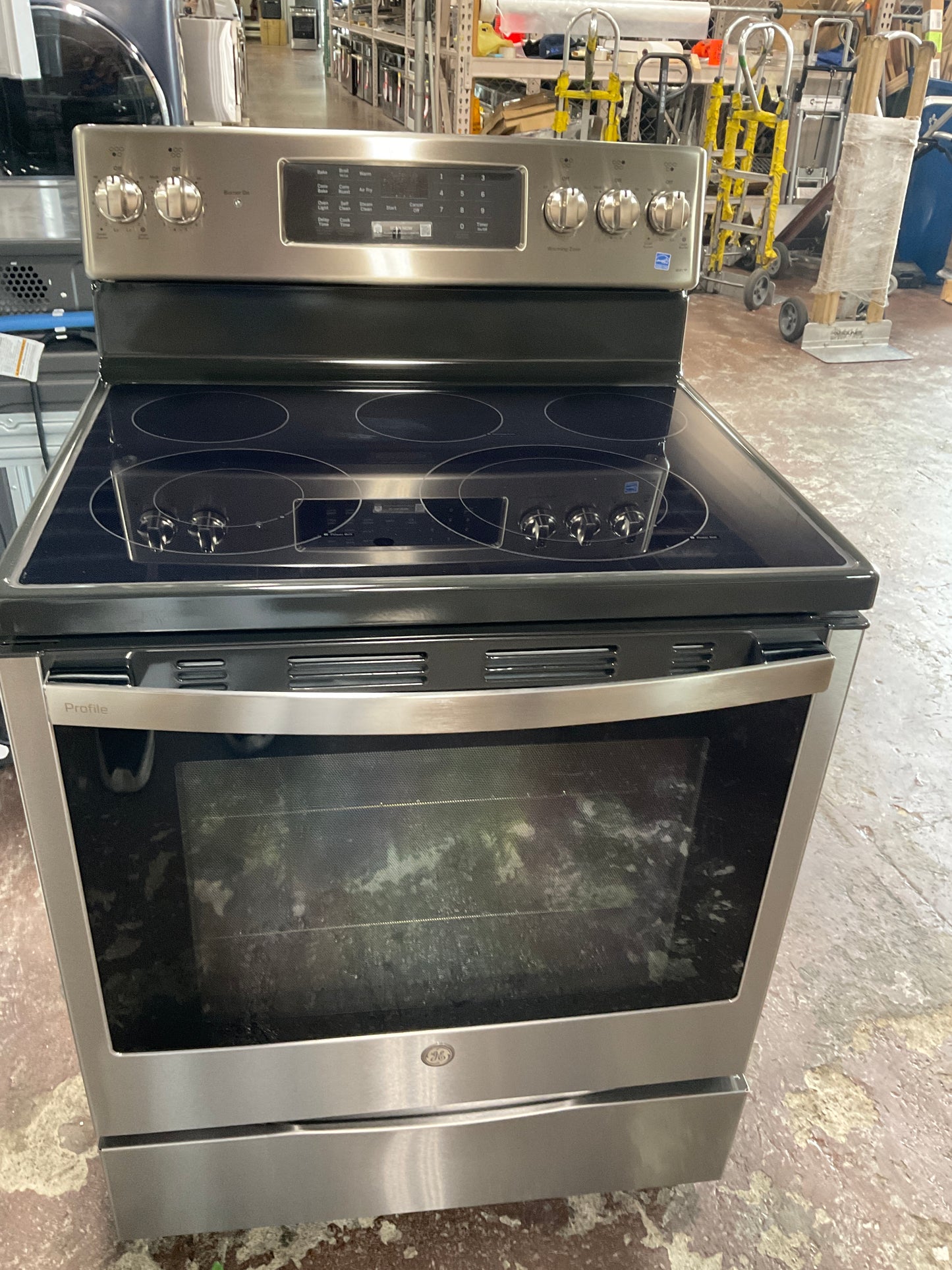 Front view, oven-door closed
