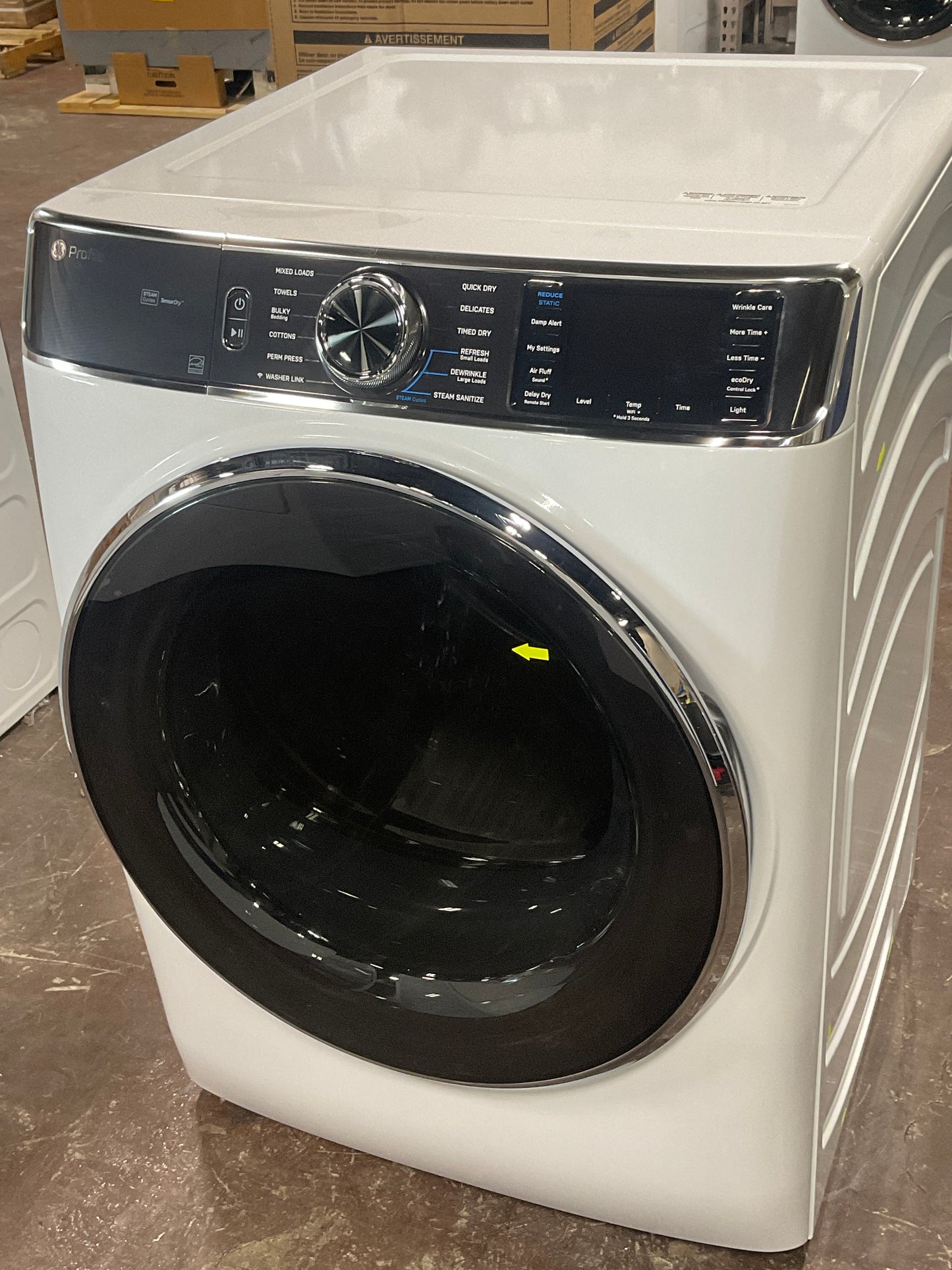 Front view, door closed