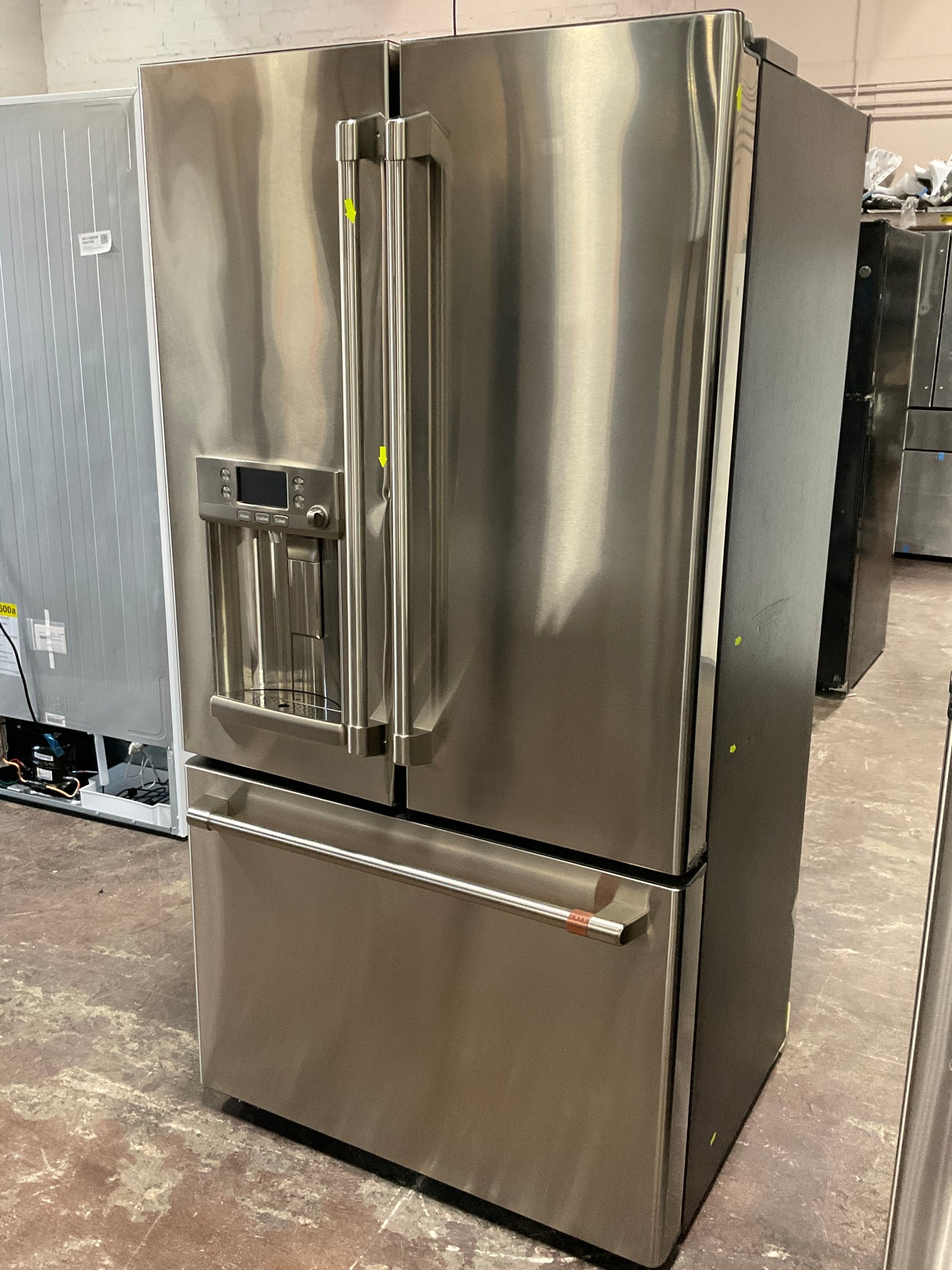 Front view, door closed