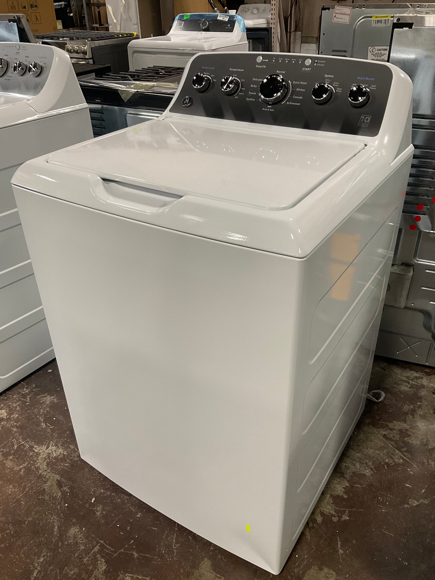 Front view, door closed