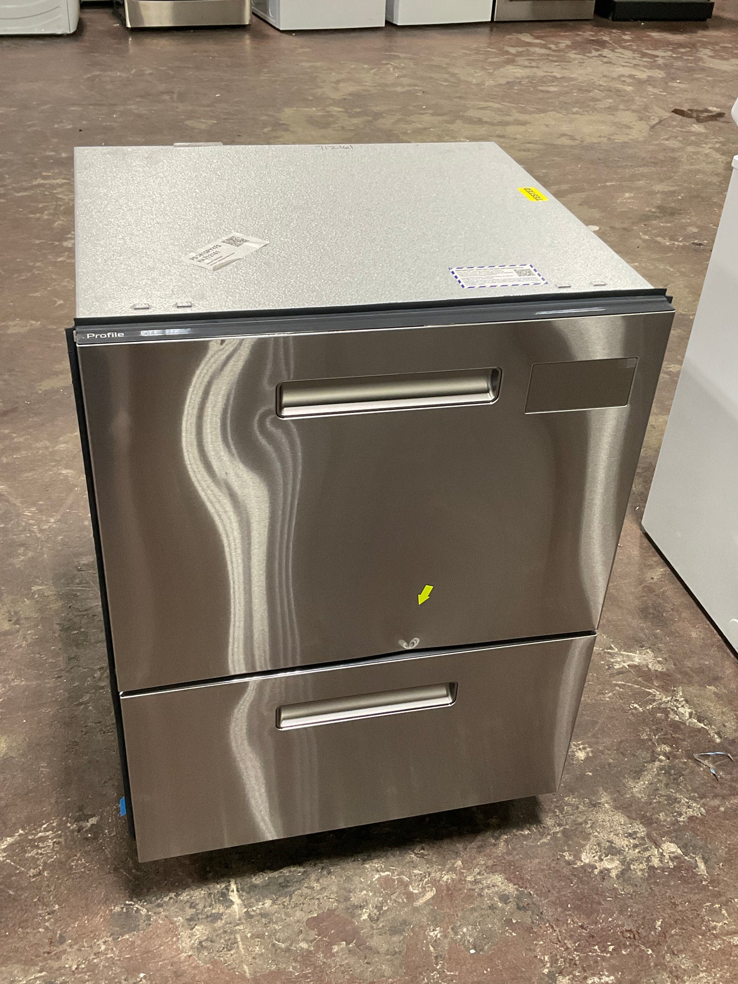 Front view, doors closed