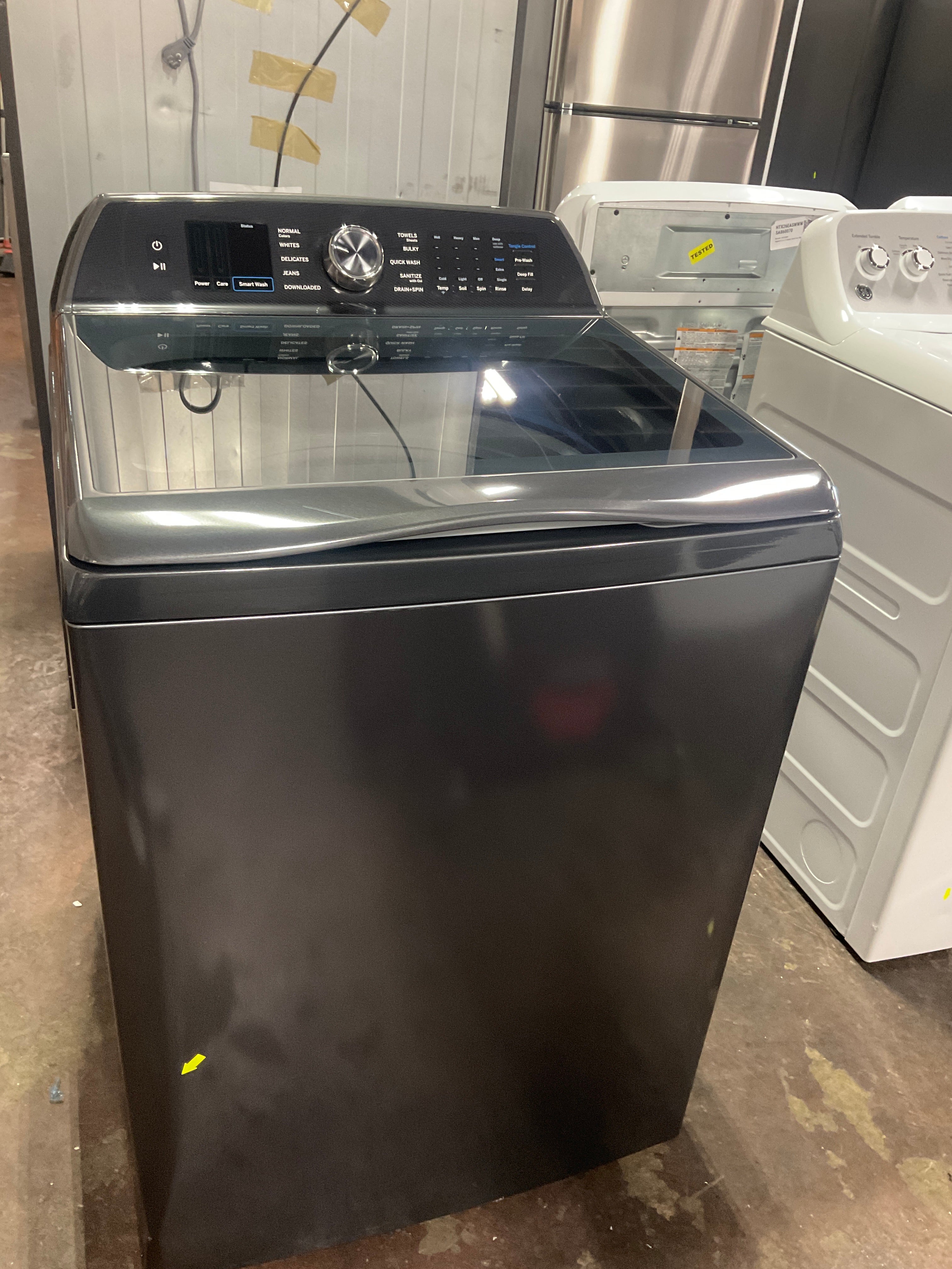 Front view, door closed