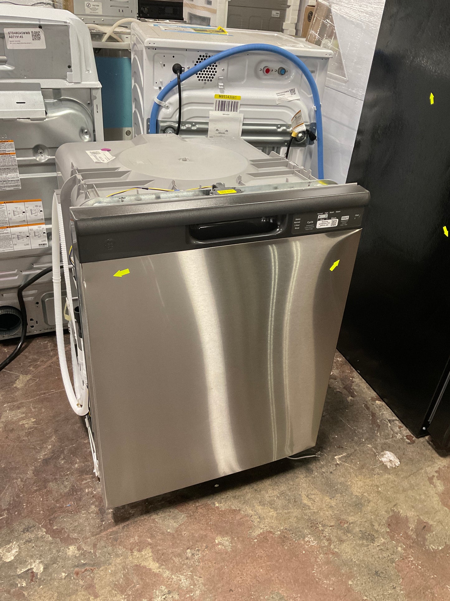 Front view, doors closed