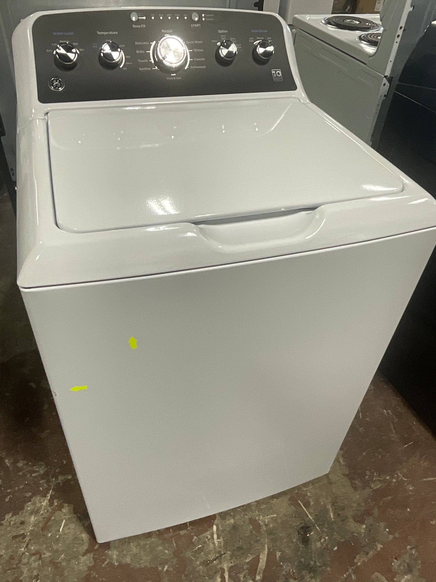 Front view, door closed