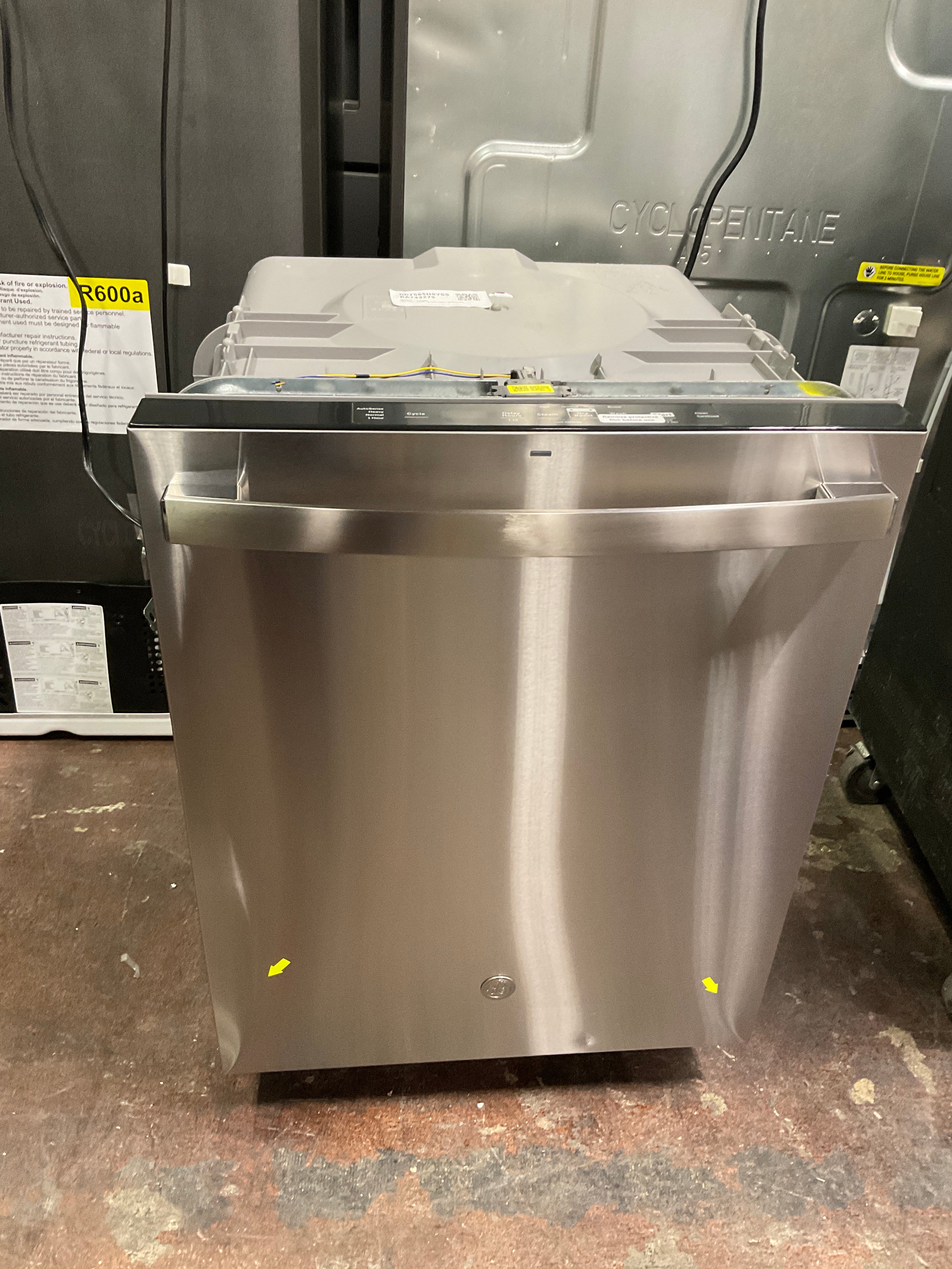 Front view, doors closed