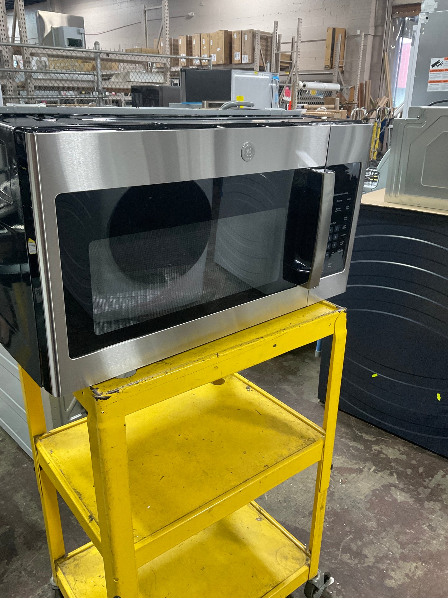 Front view, door closed