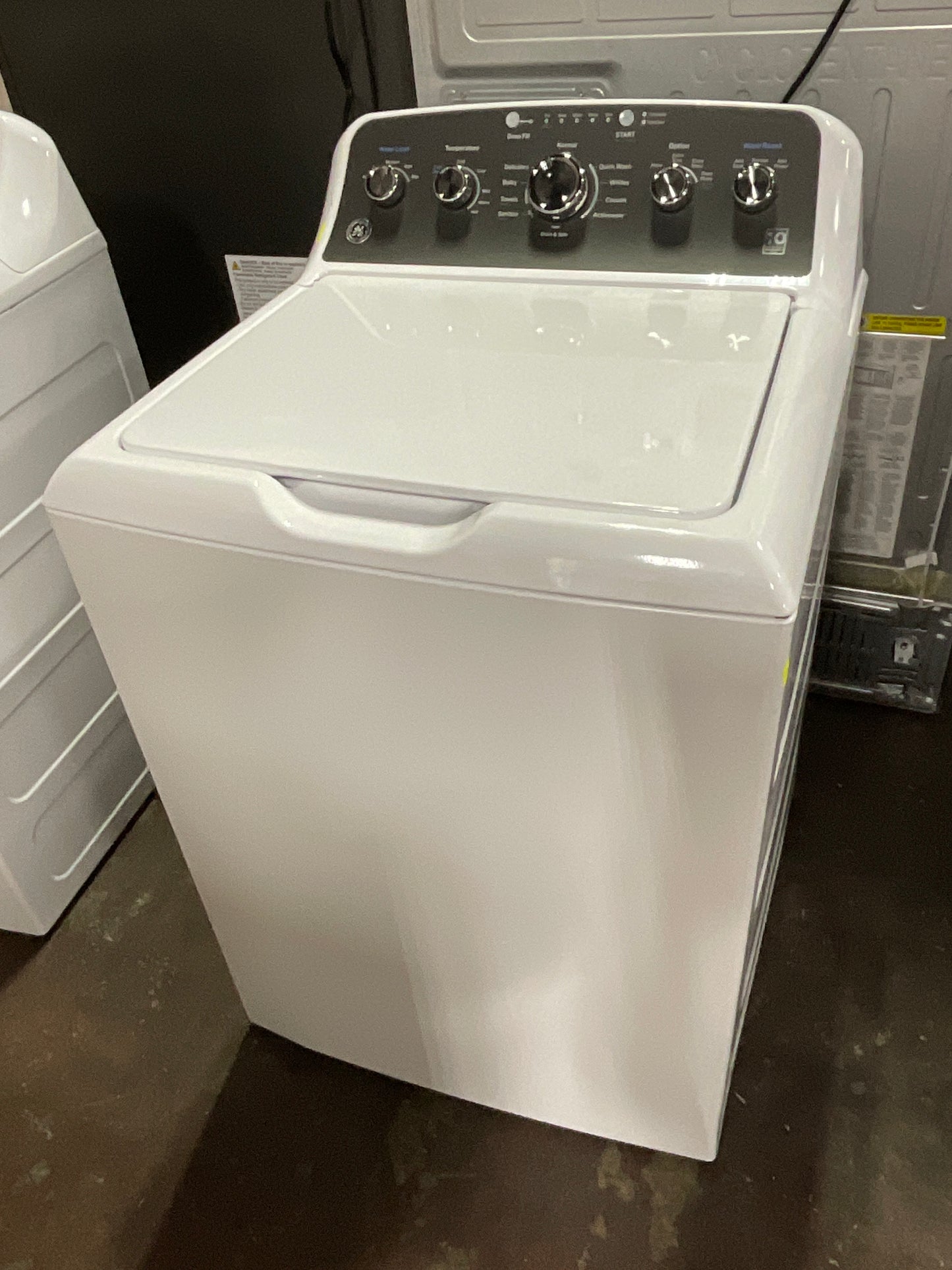 Front view, door closed