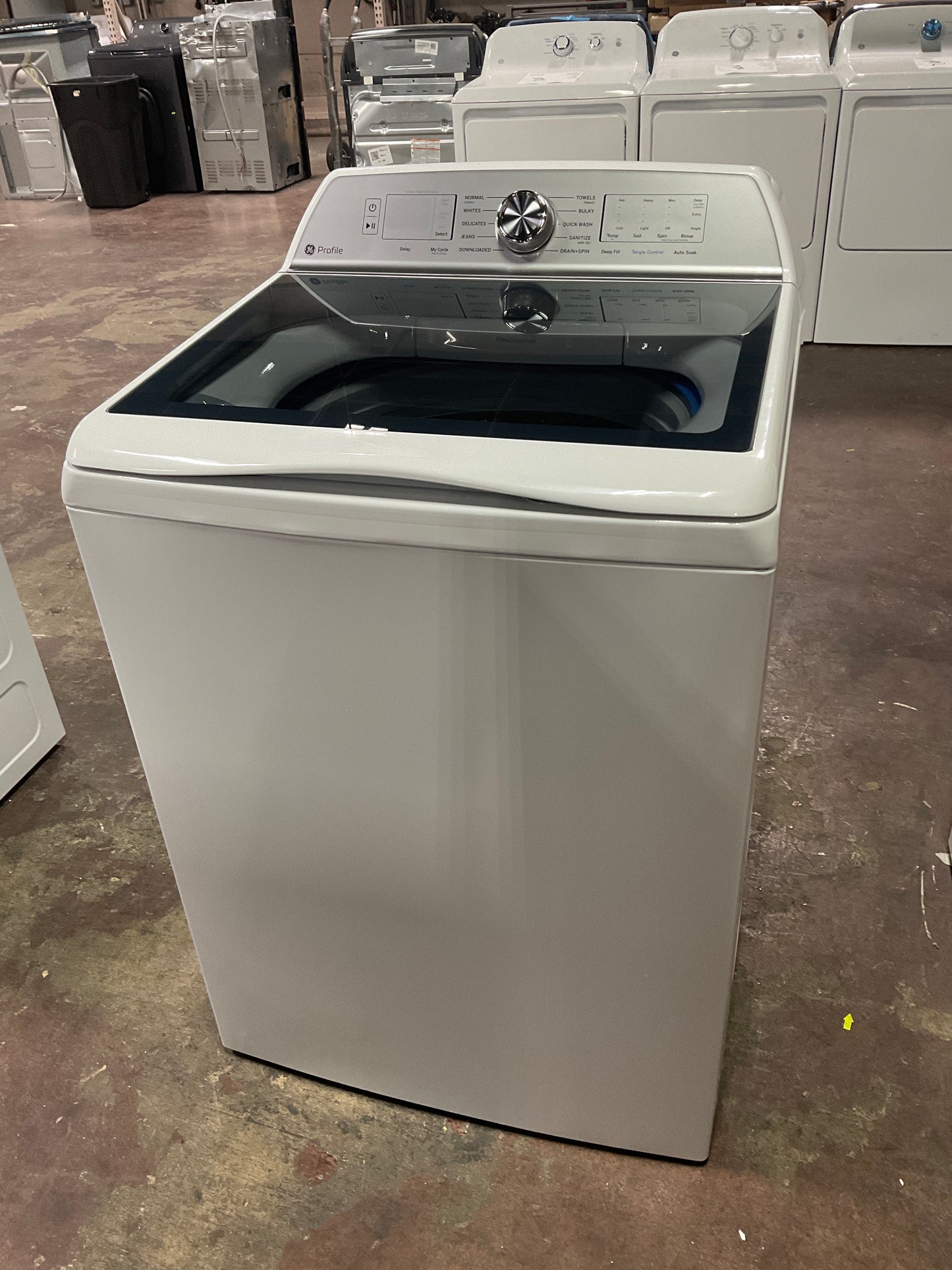 Front view, door closed