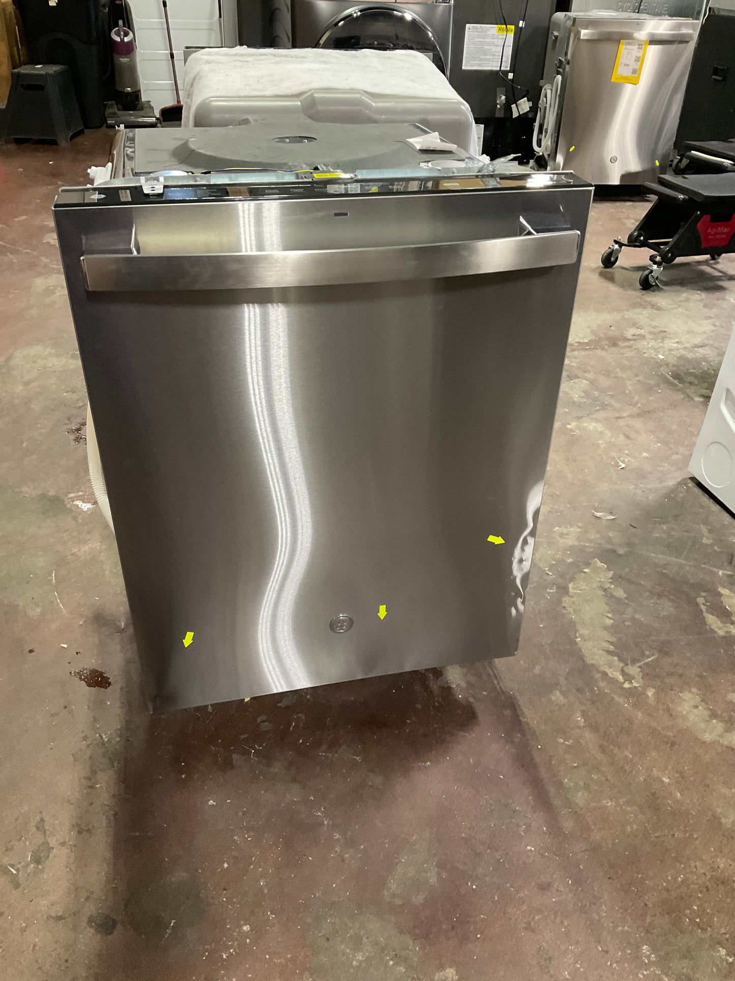 Front view, doors closed