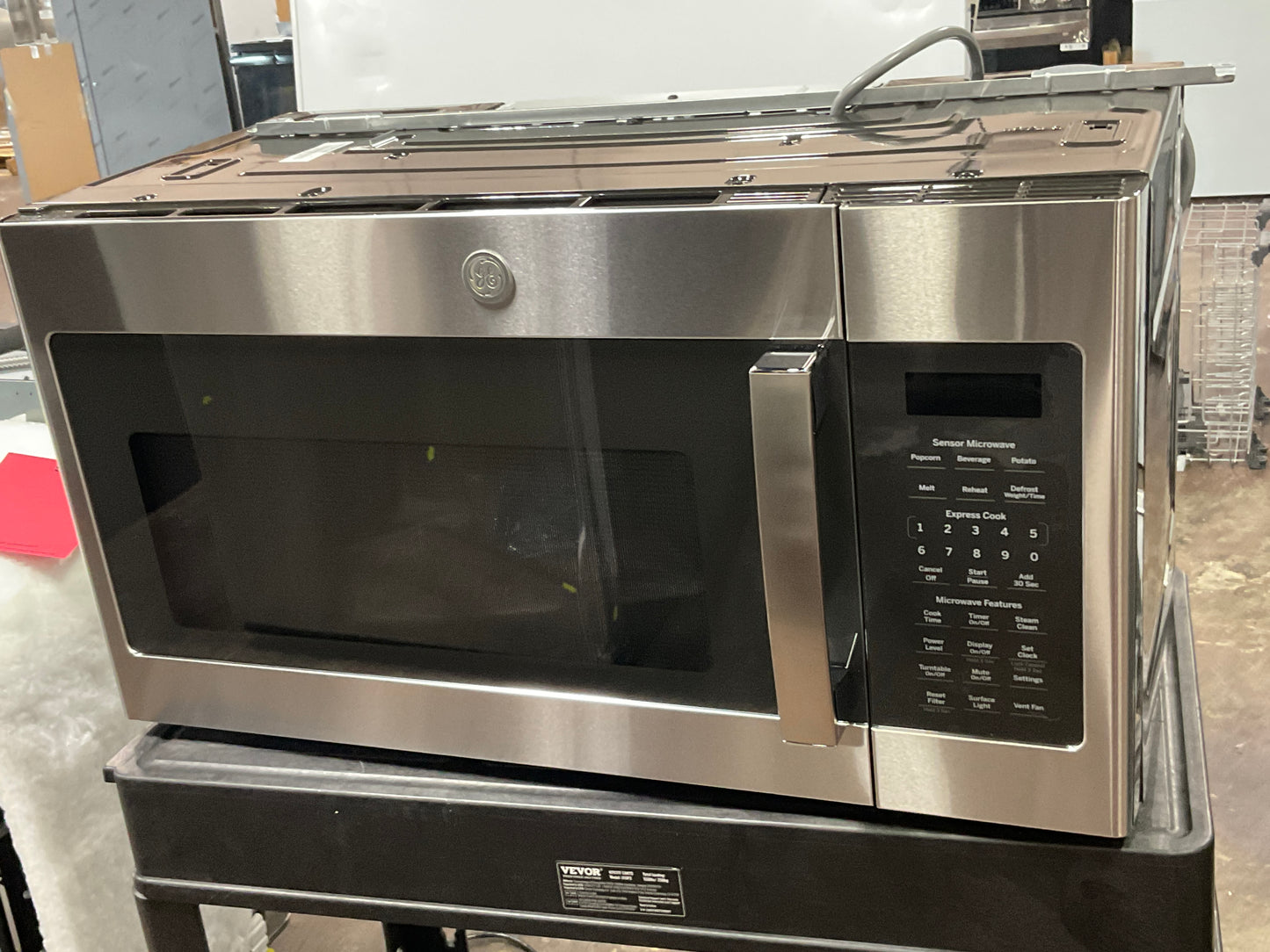 Front view, door closed