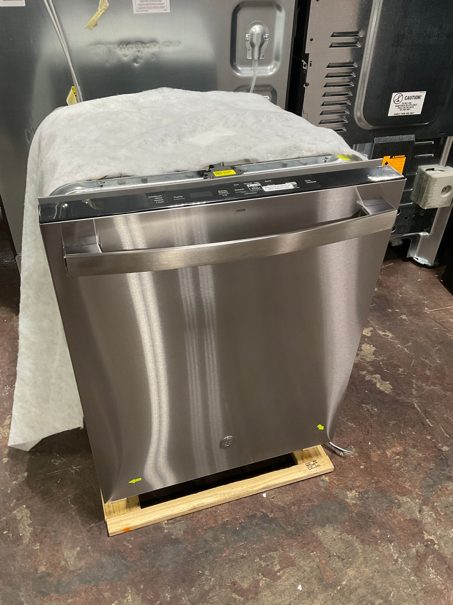 Front view, doors closed