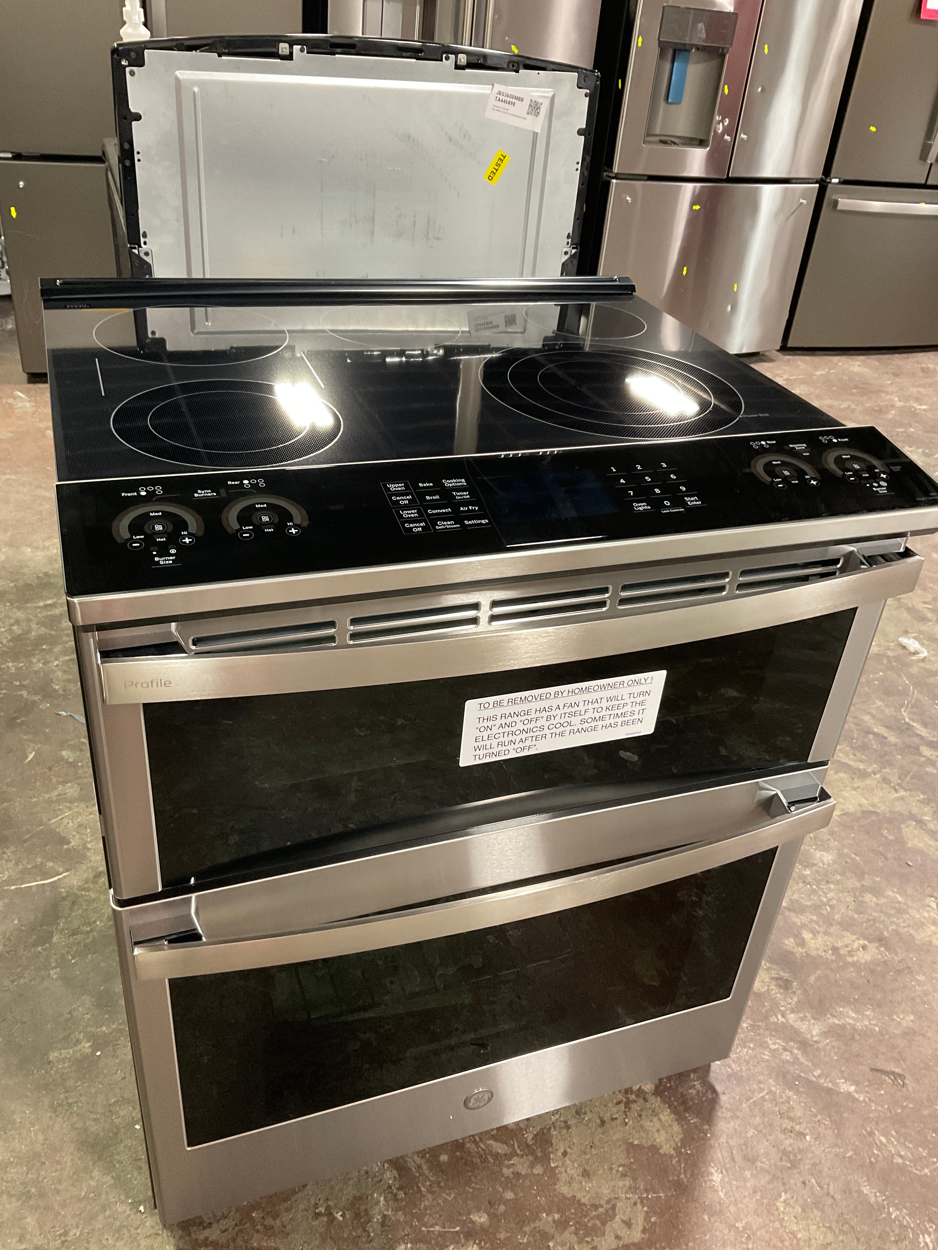 Front view, oven-door closed