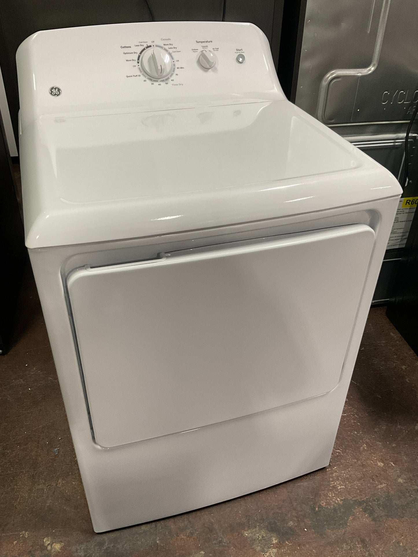 Front view, door closed