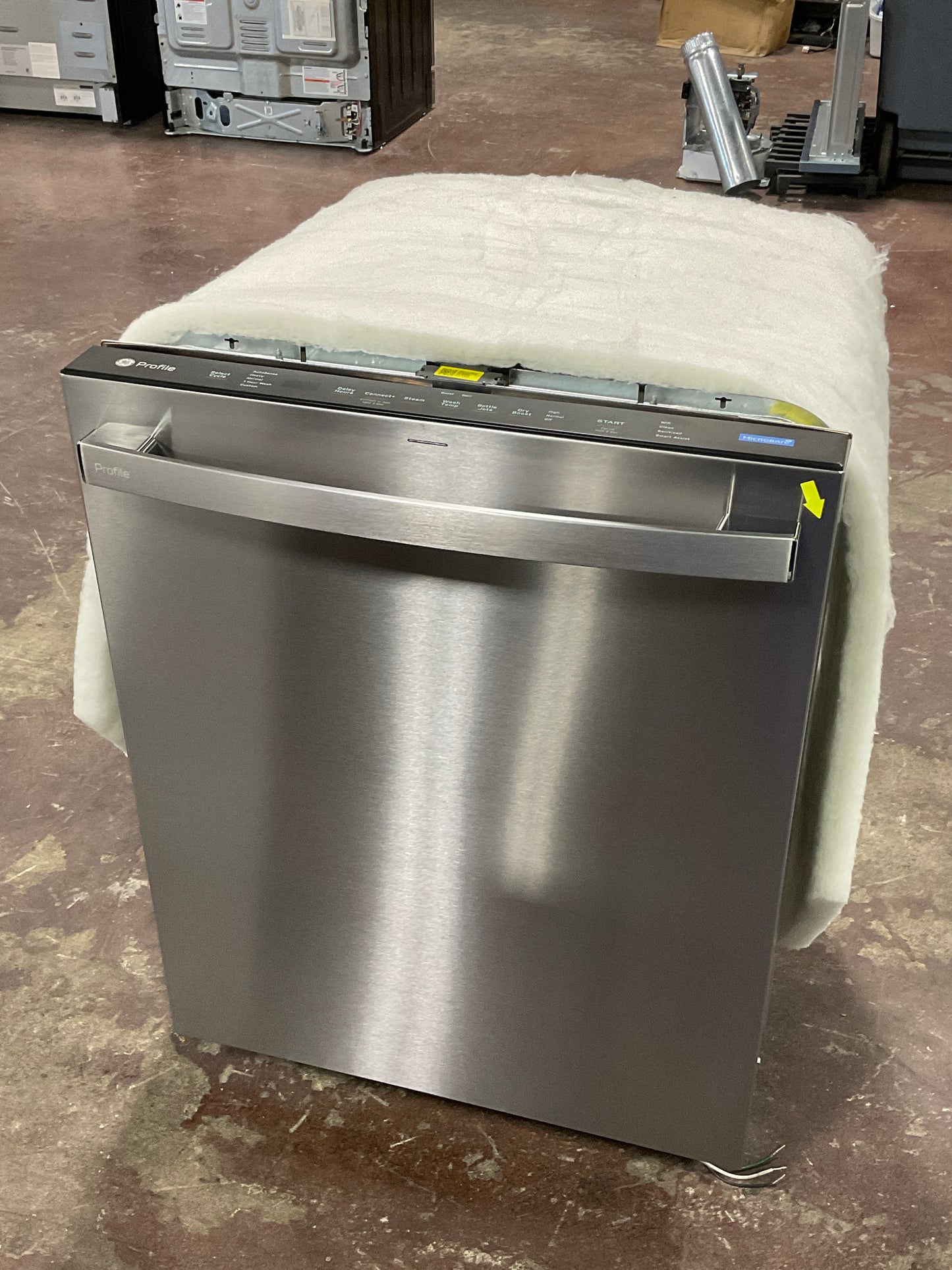 Front view, doors closed