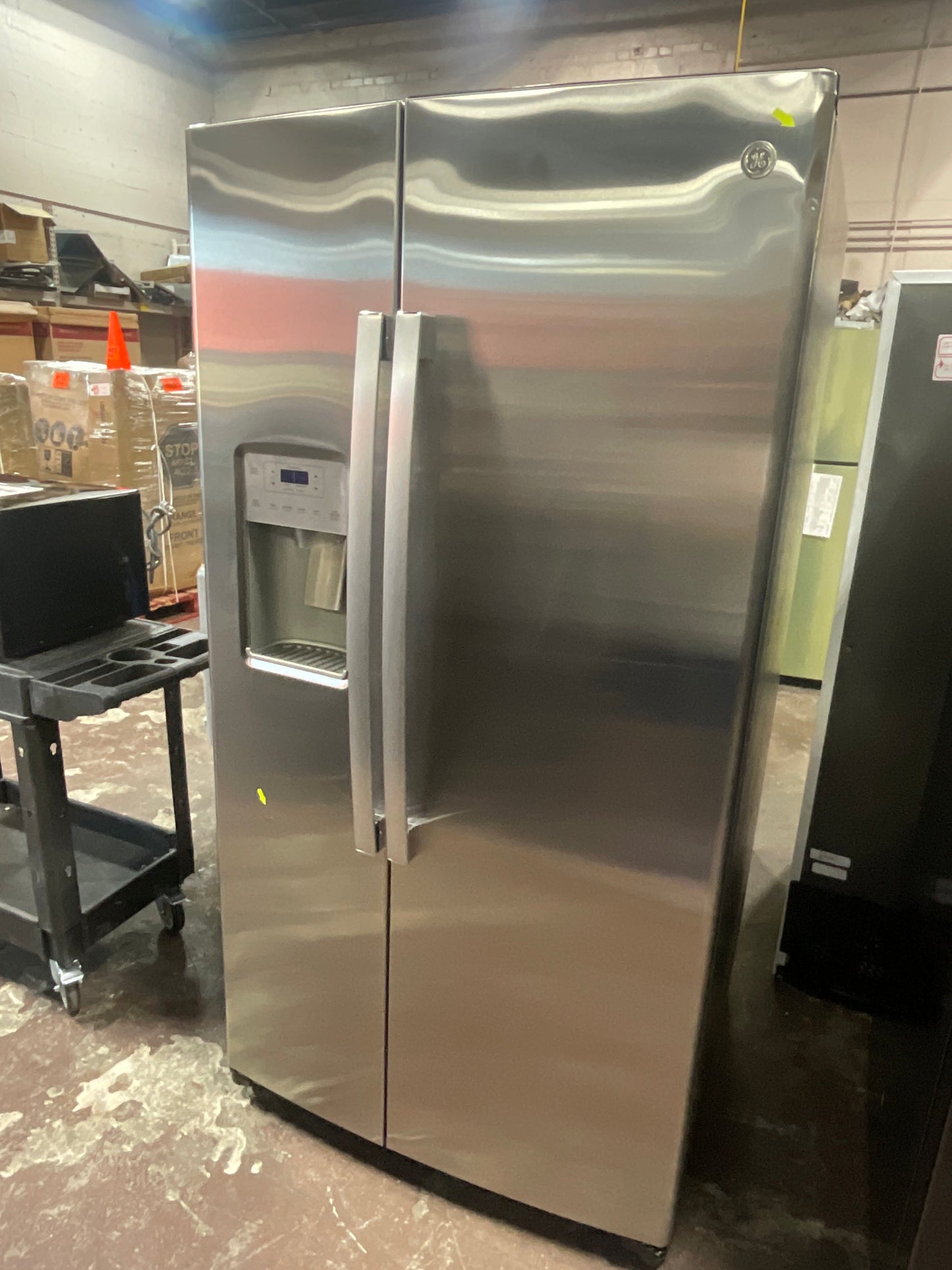 Front view, door closed