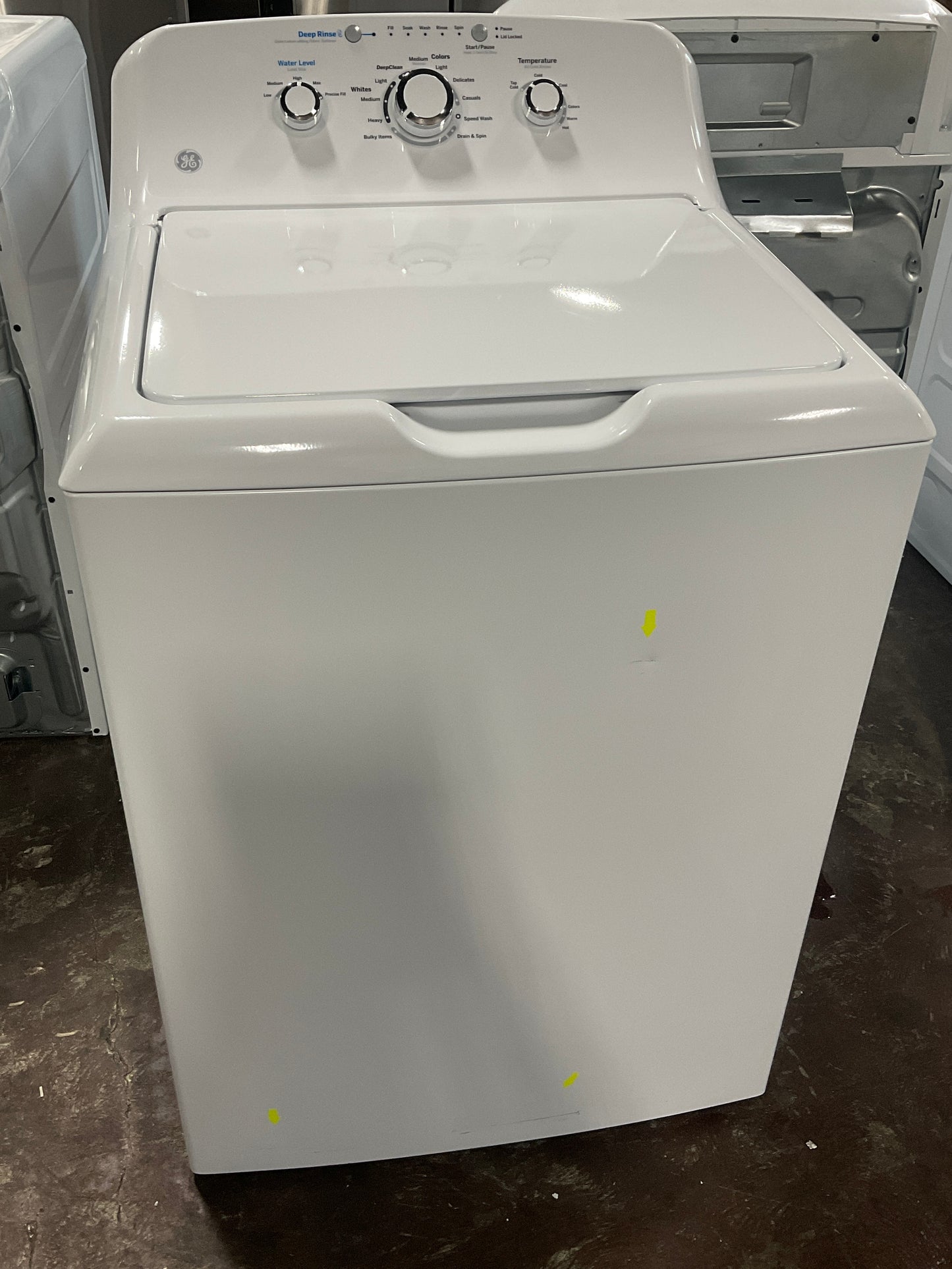 Front view, door closed