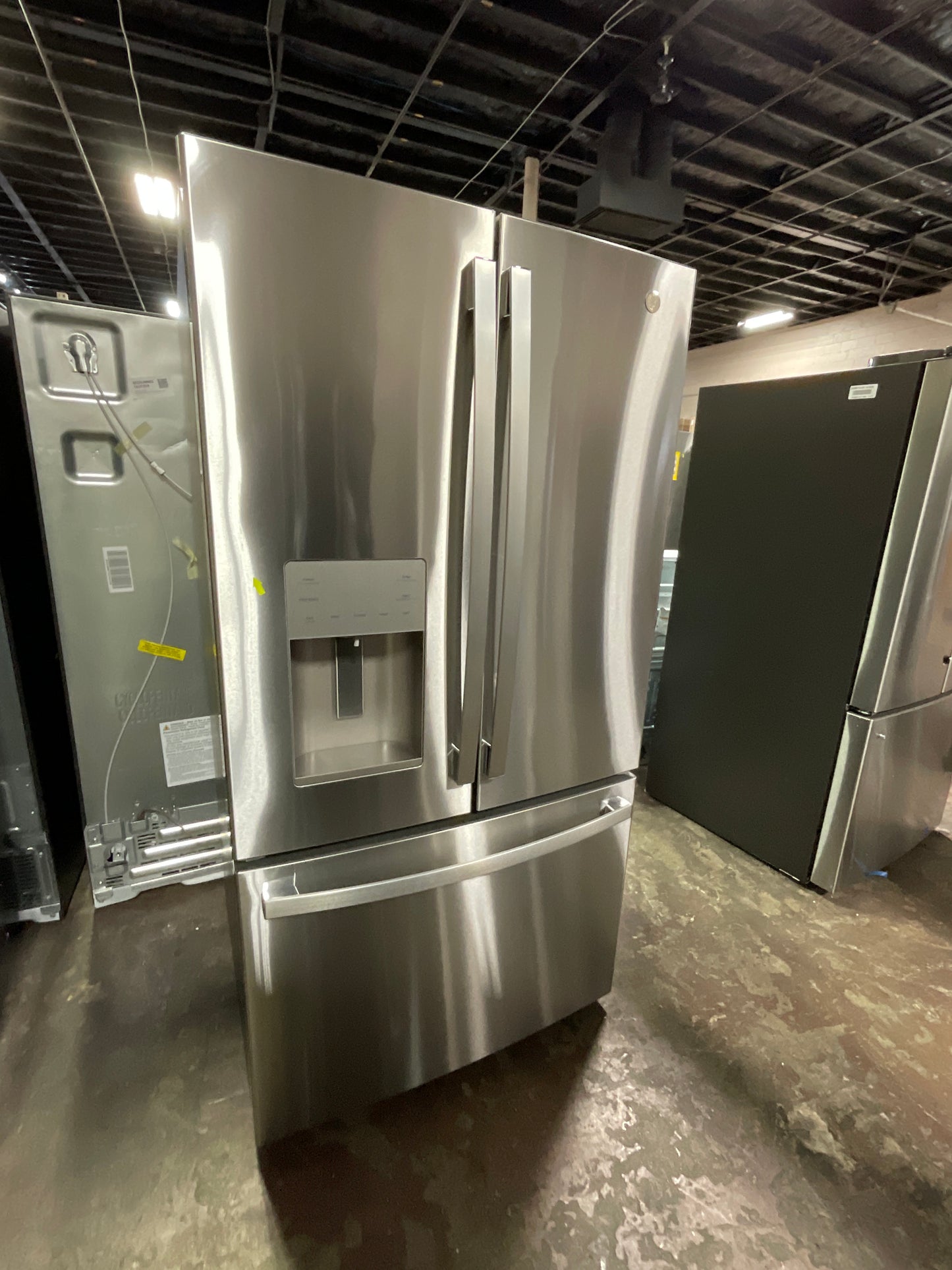 Front view, door closed