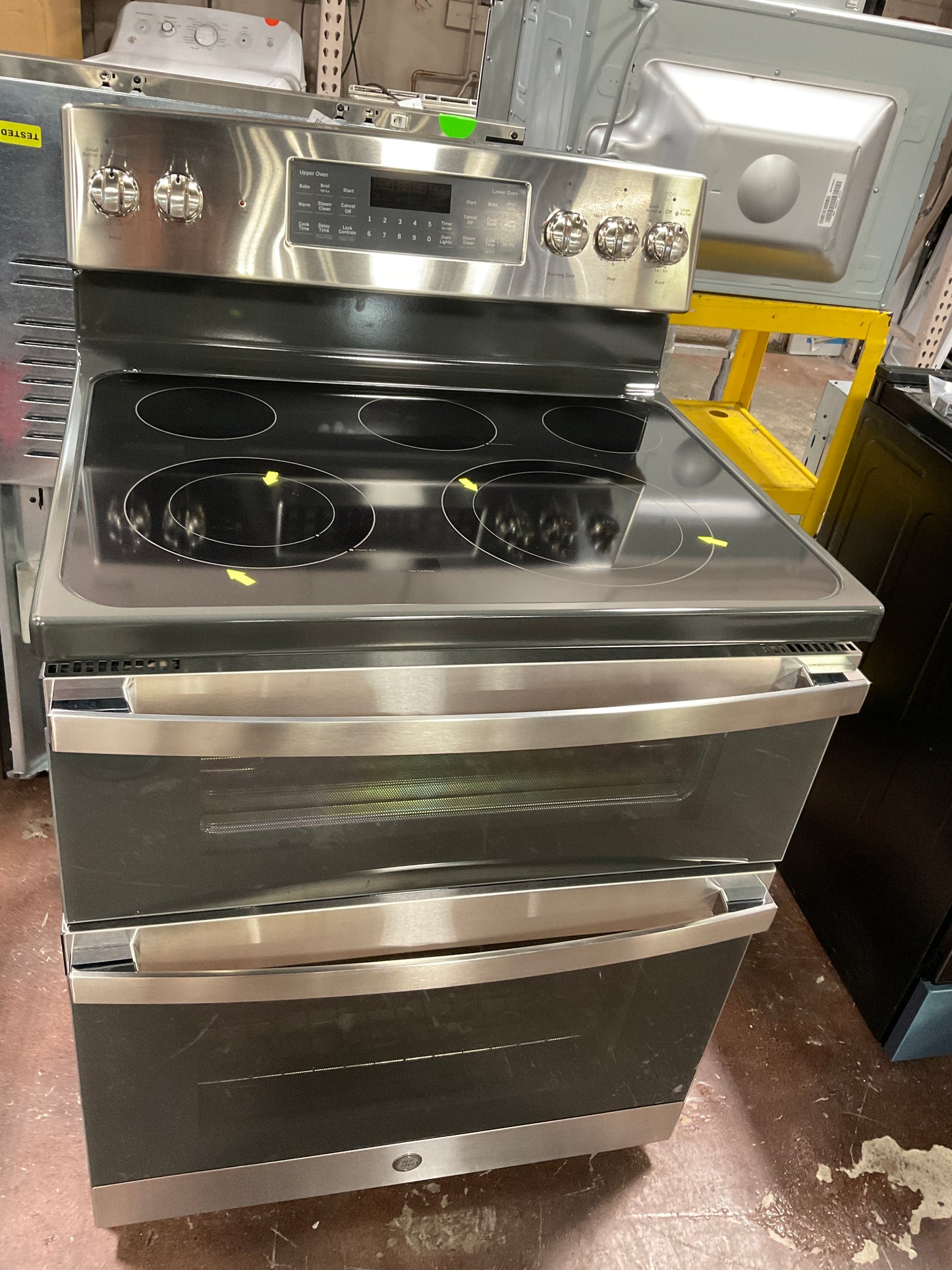 Front view, oven-door closed