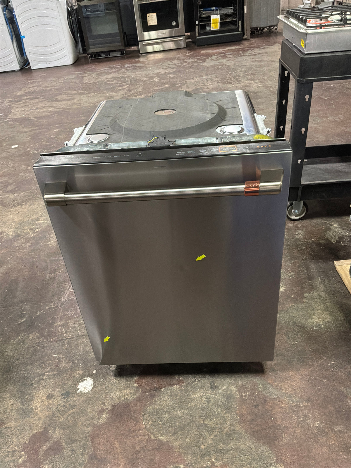 Front view, doors closed