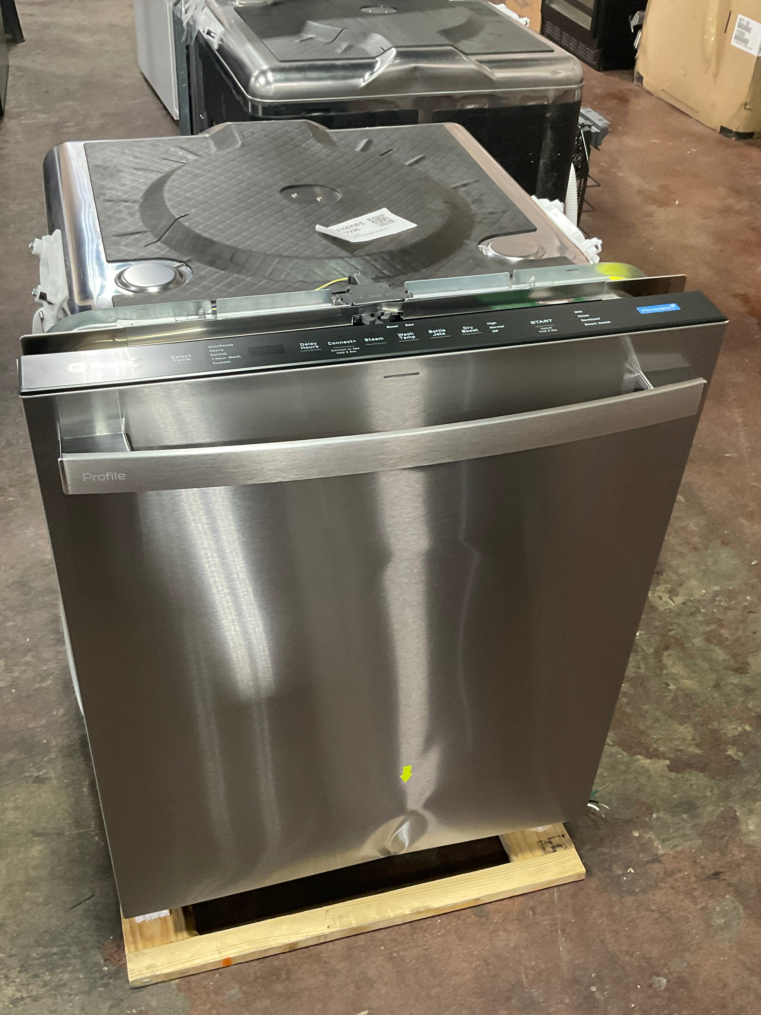 Front view, doors closed