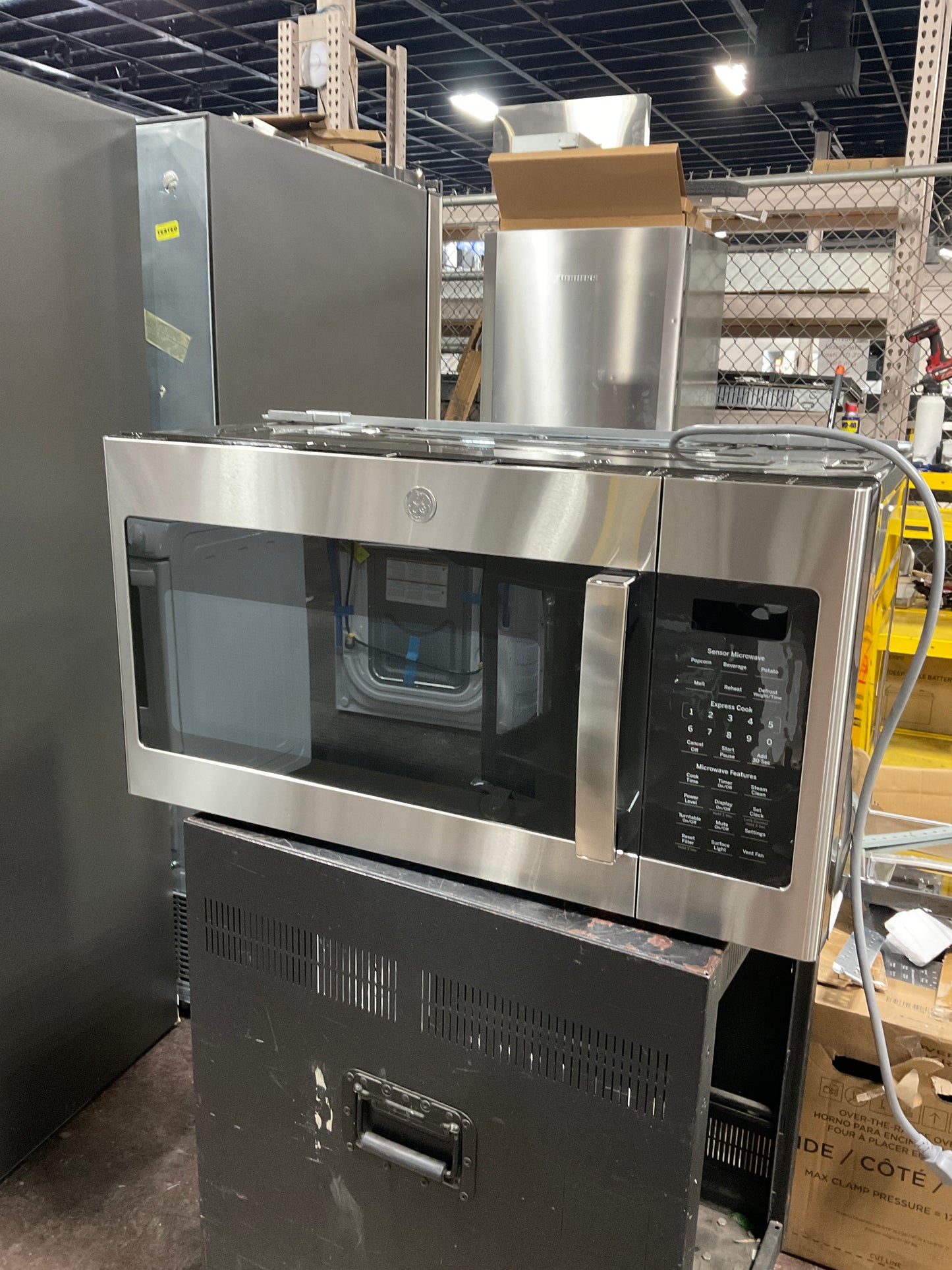 Front view, door closed