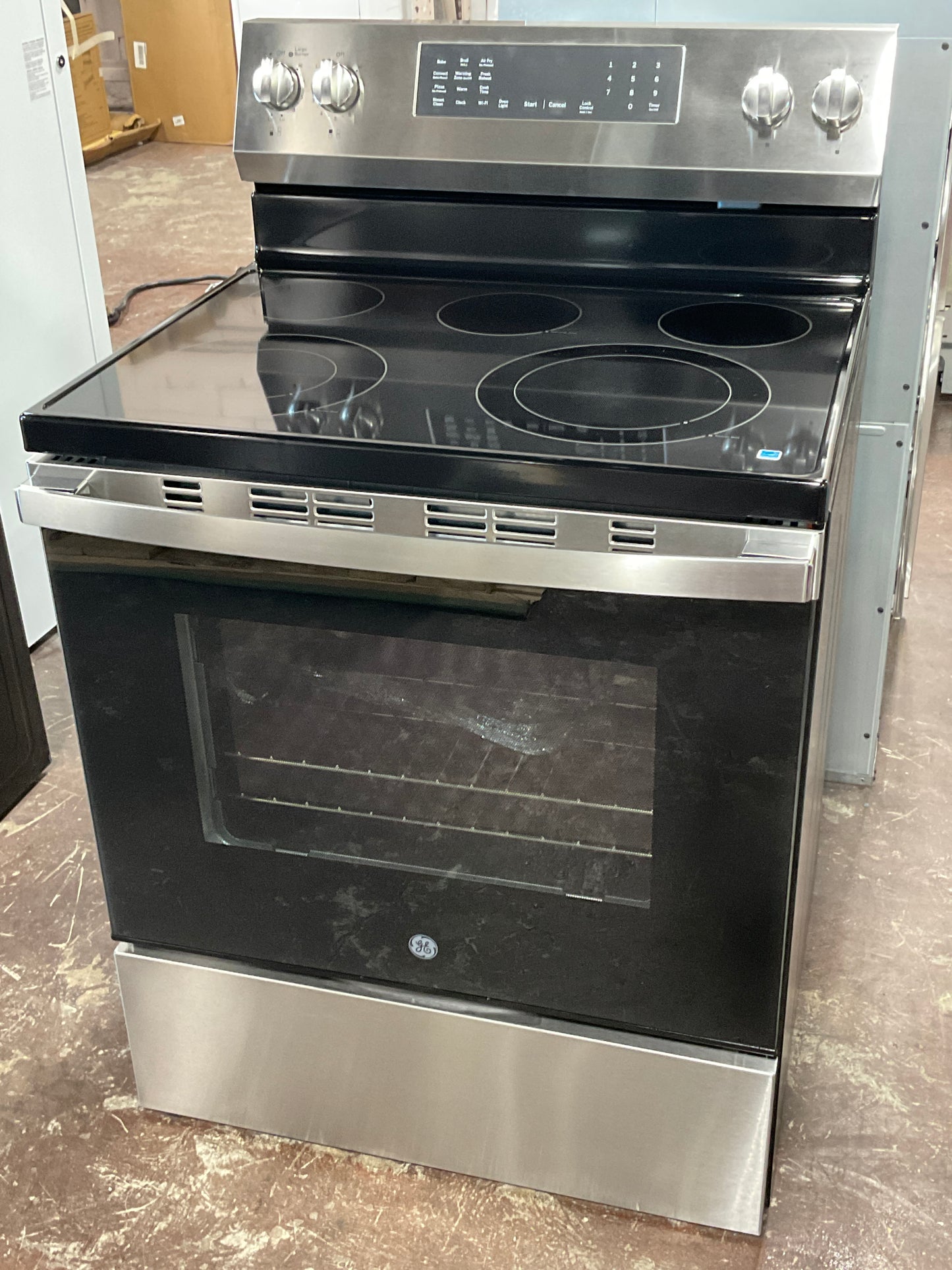 Front view, oven-door closed