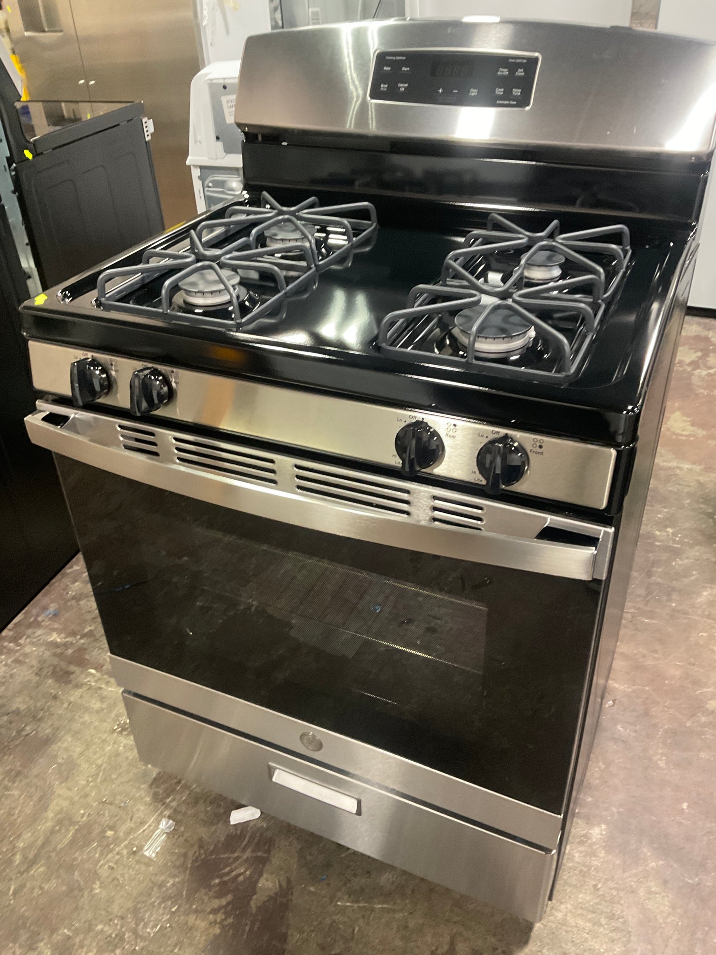 Front view, oven-door closed