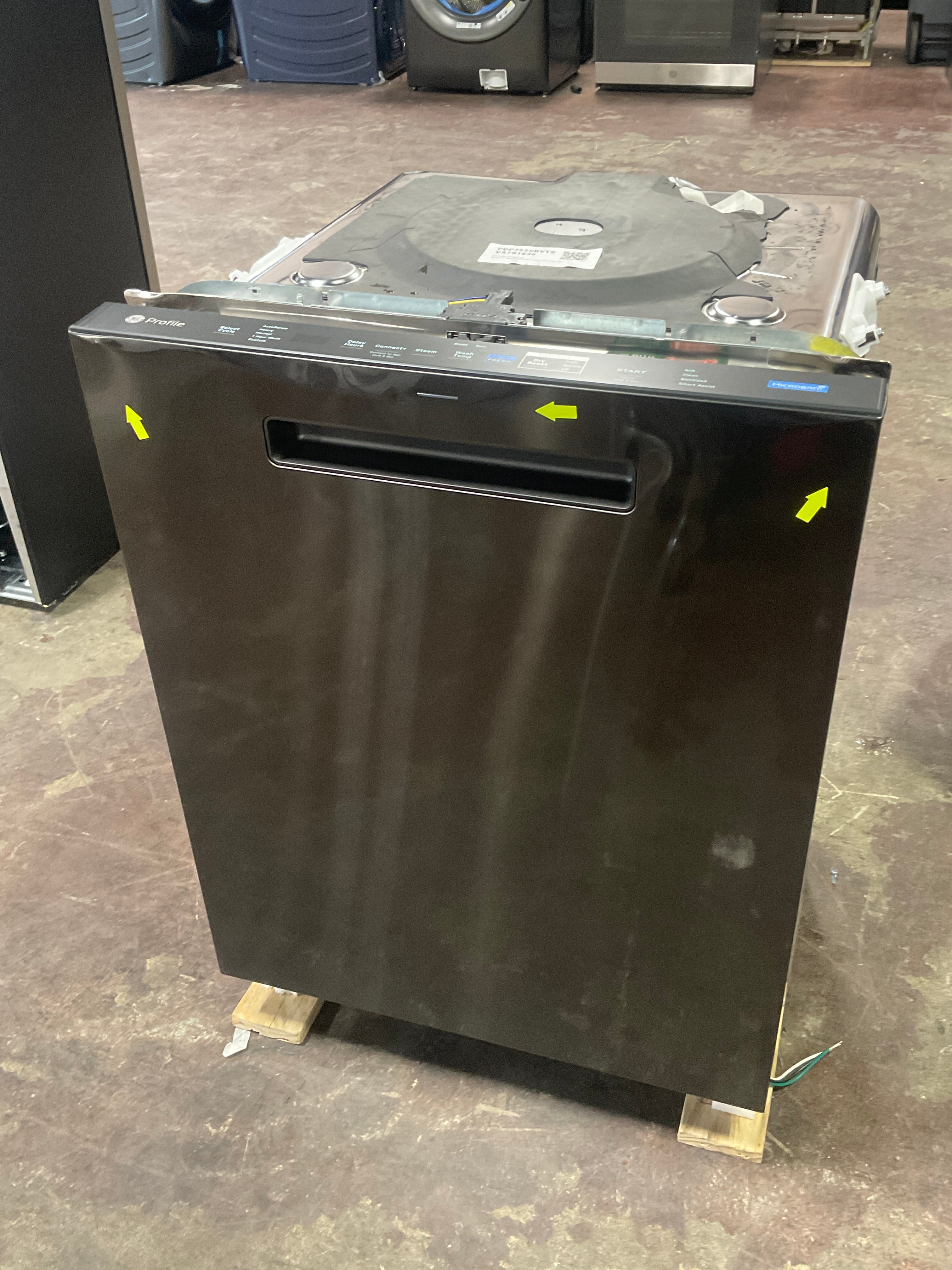 Front view, doors closed