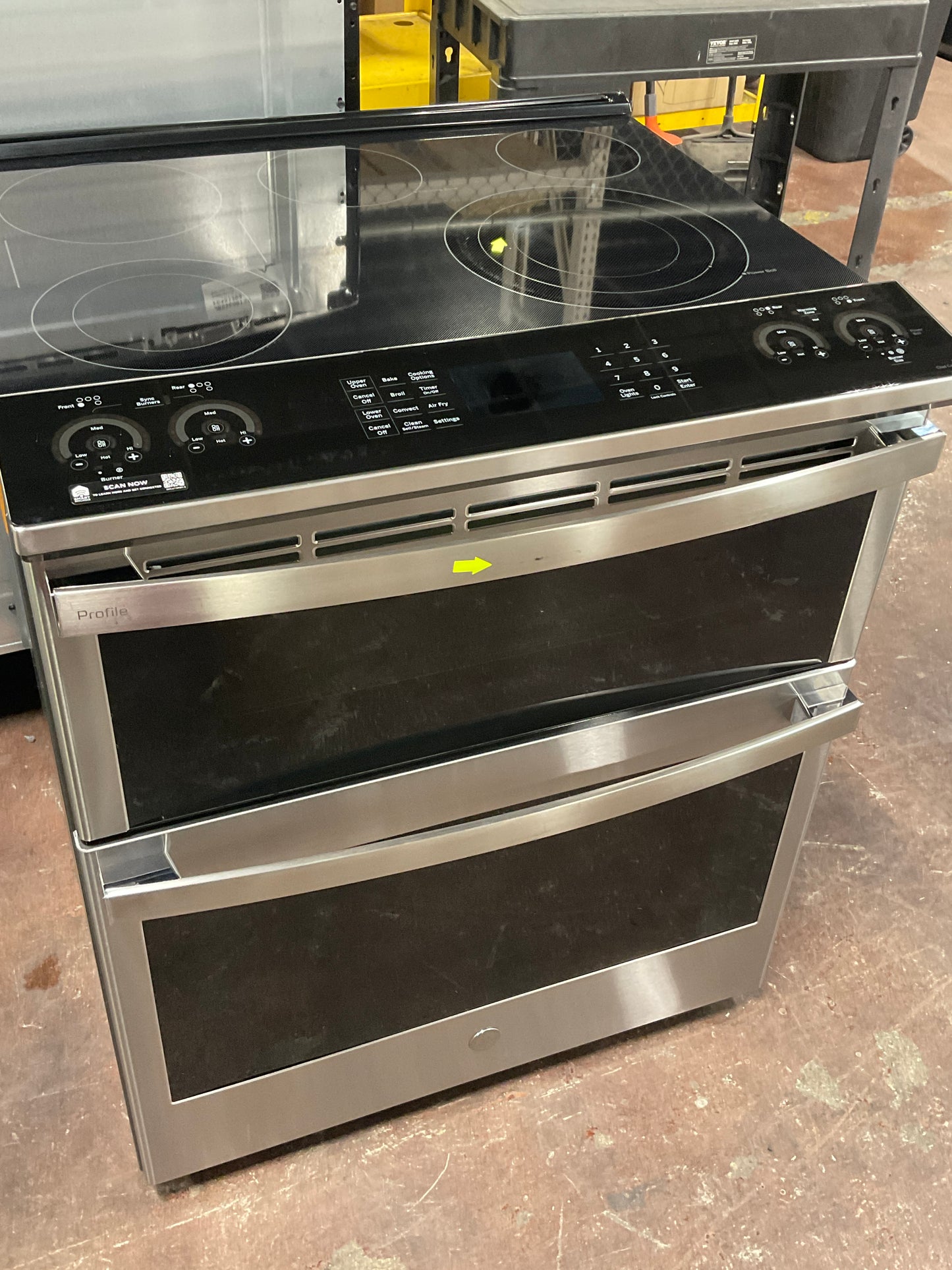 Front view, oven-door closed