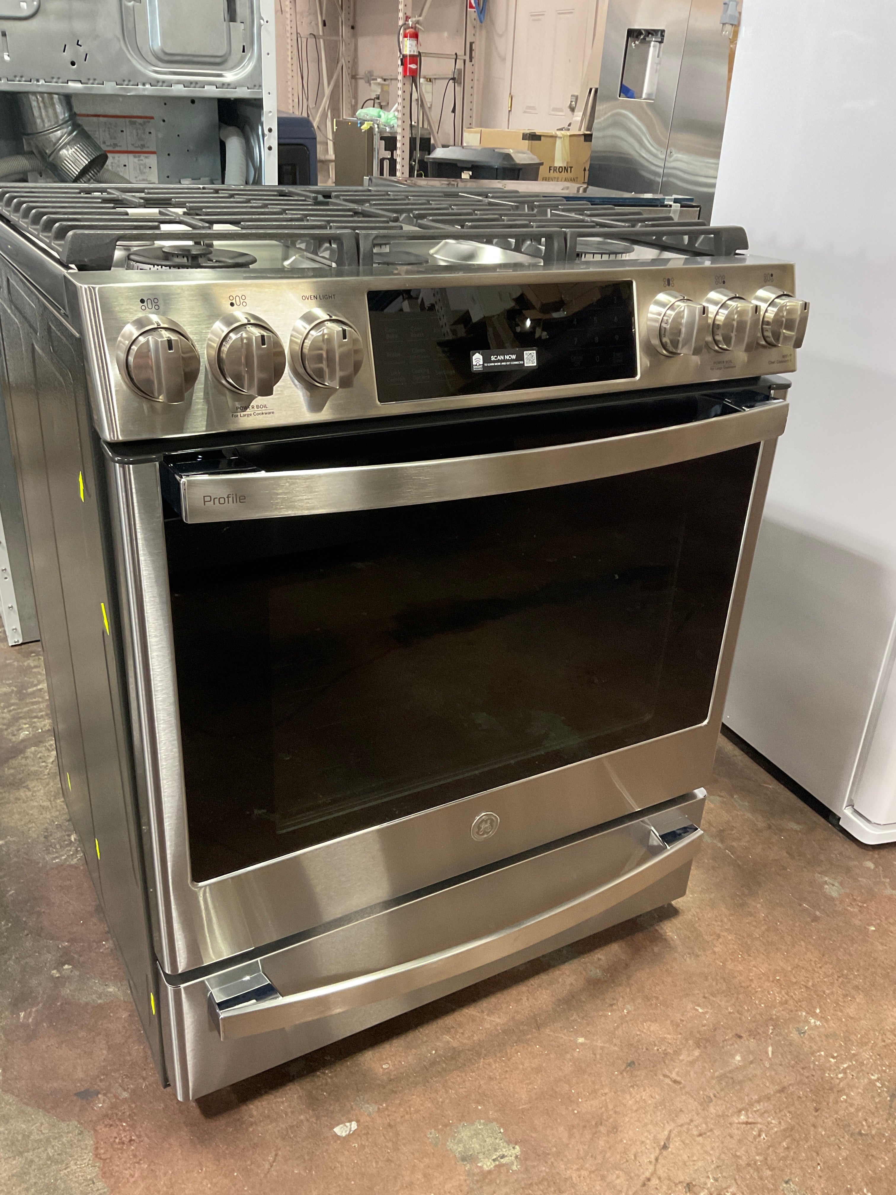 Front view, oven-door closed