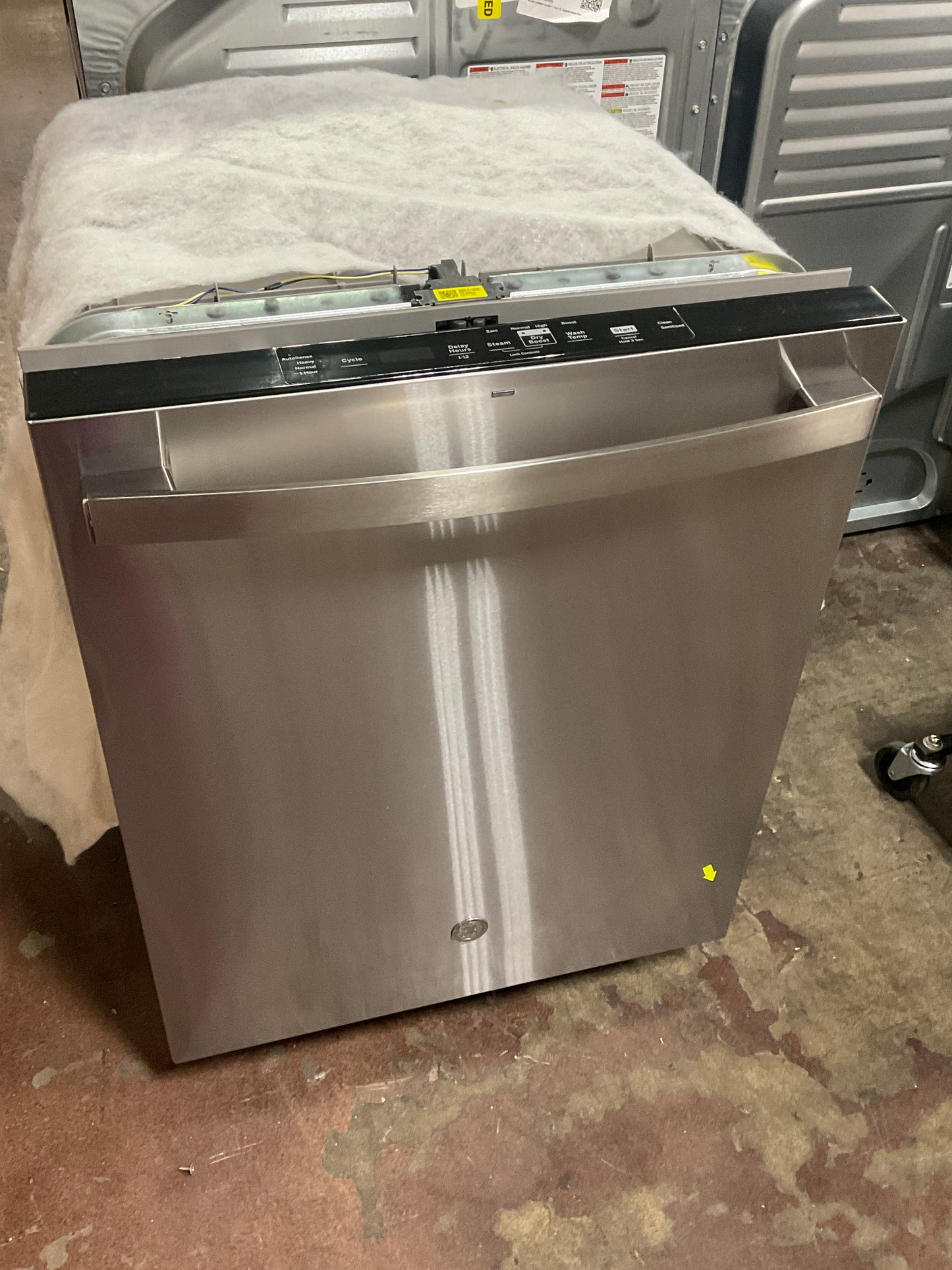 Front view, doors closed