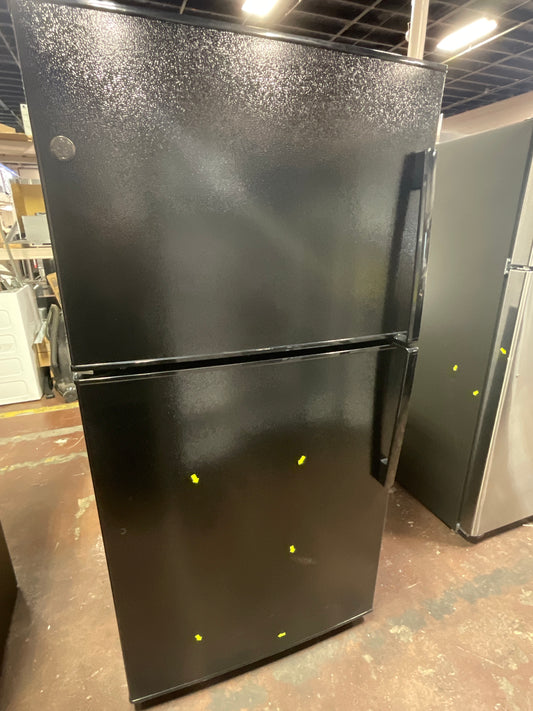 GE® ENERGY STAR® 21.1 Cu. Ft. Top-Freezer Refrigerator