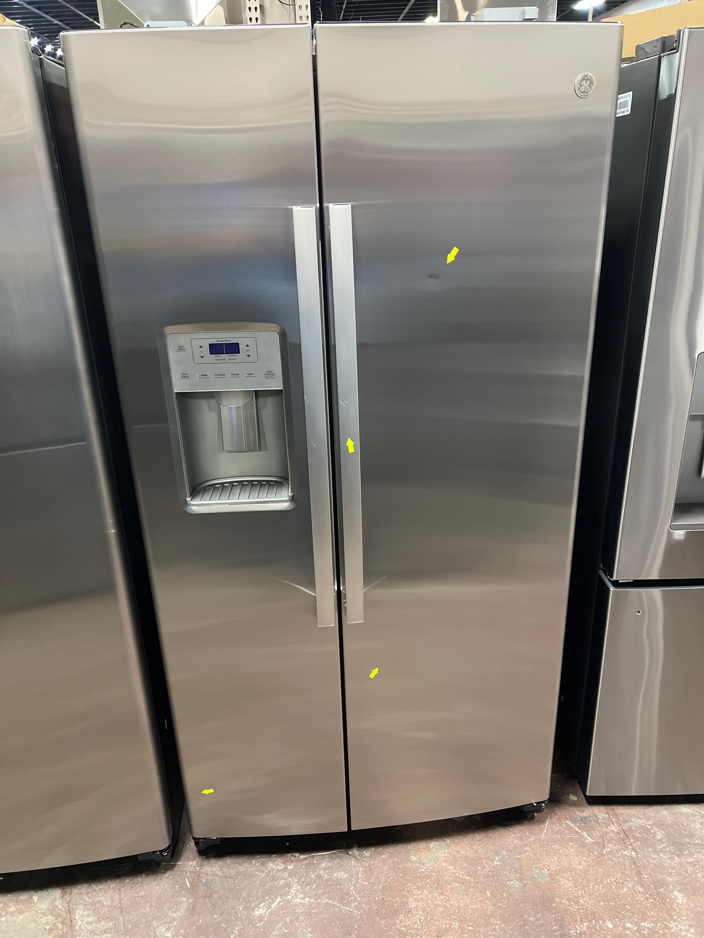 Front view, door closed