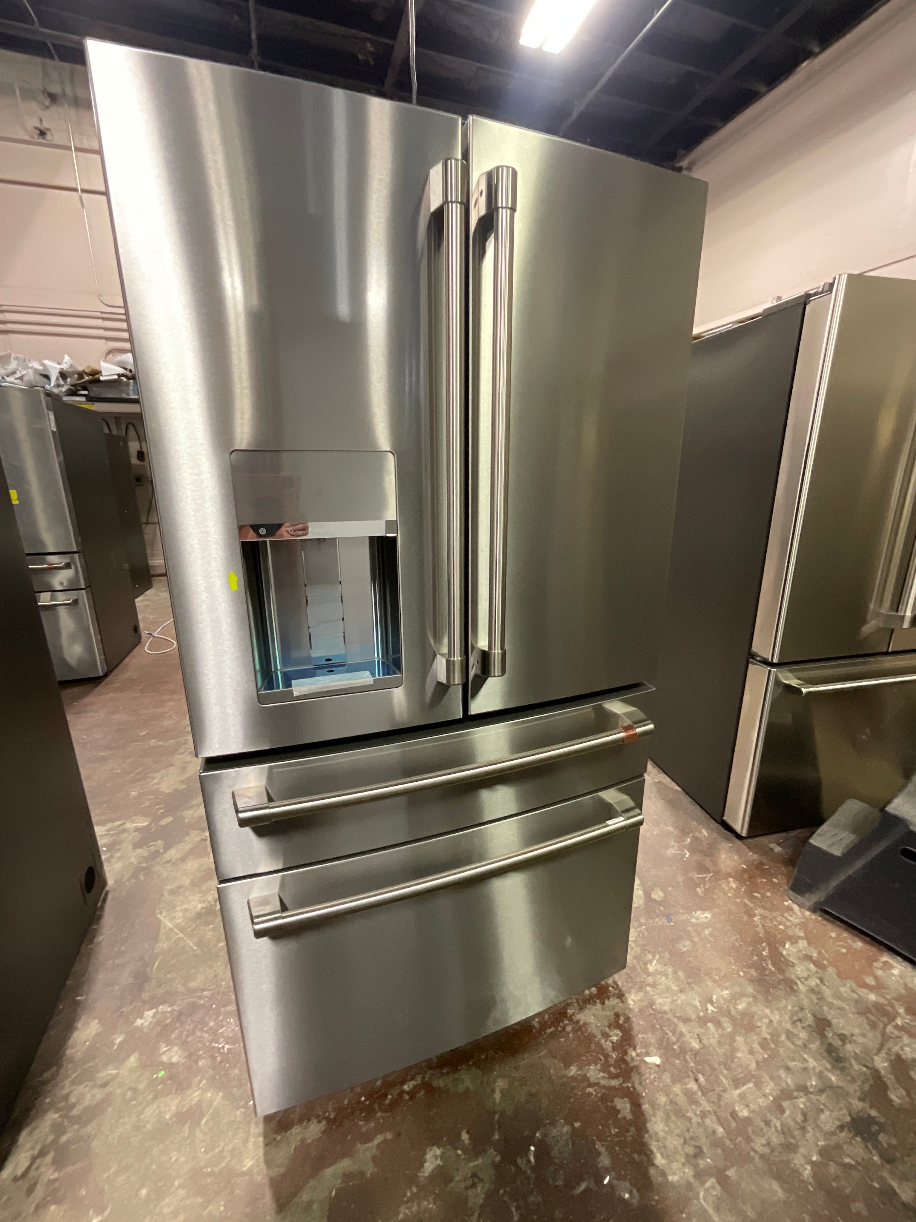 Front view, door closed