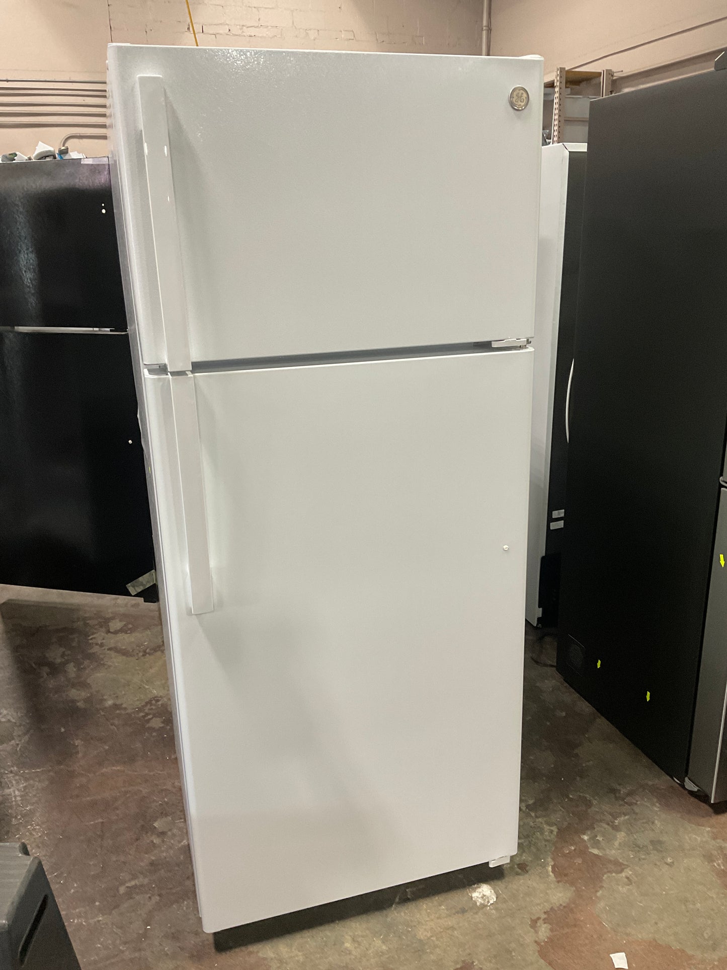 Front view, door closed