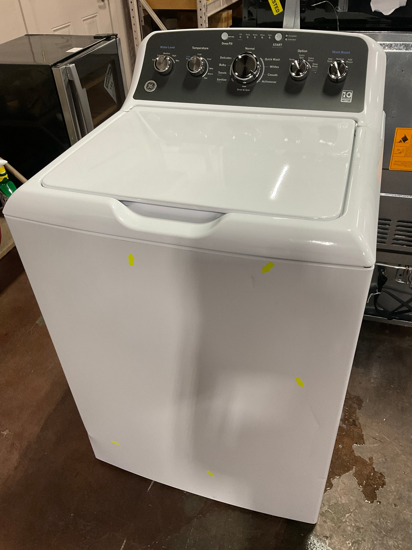 Front view, door closed