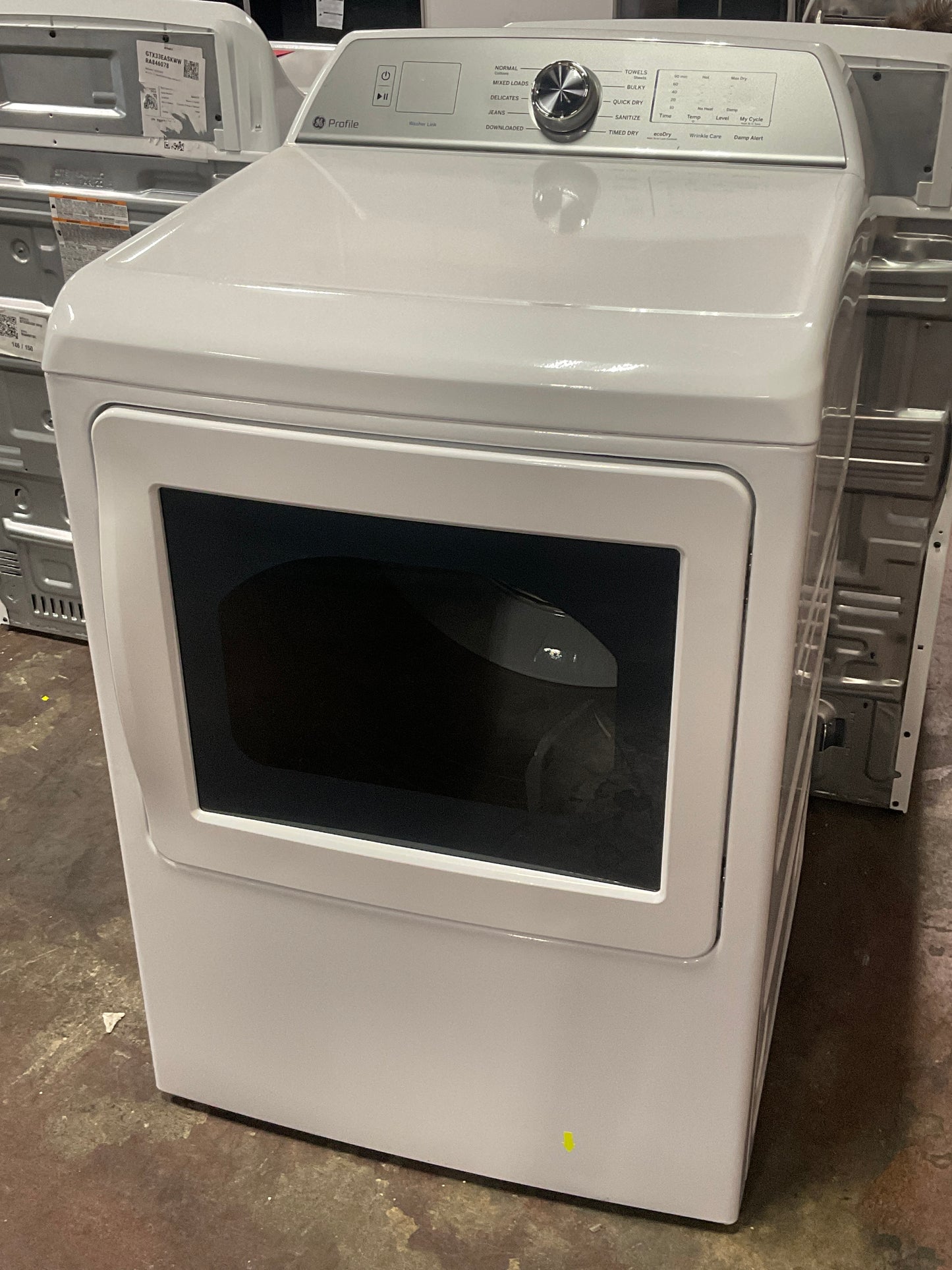 Front view, door closed