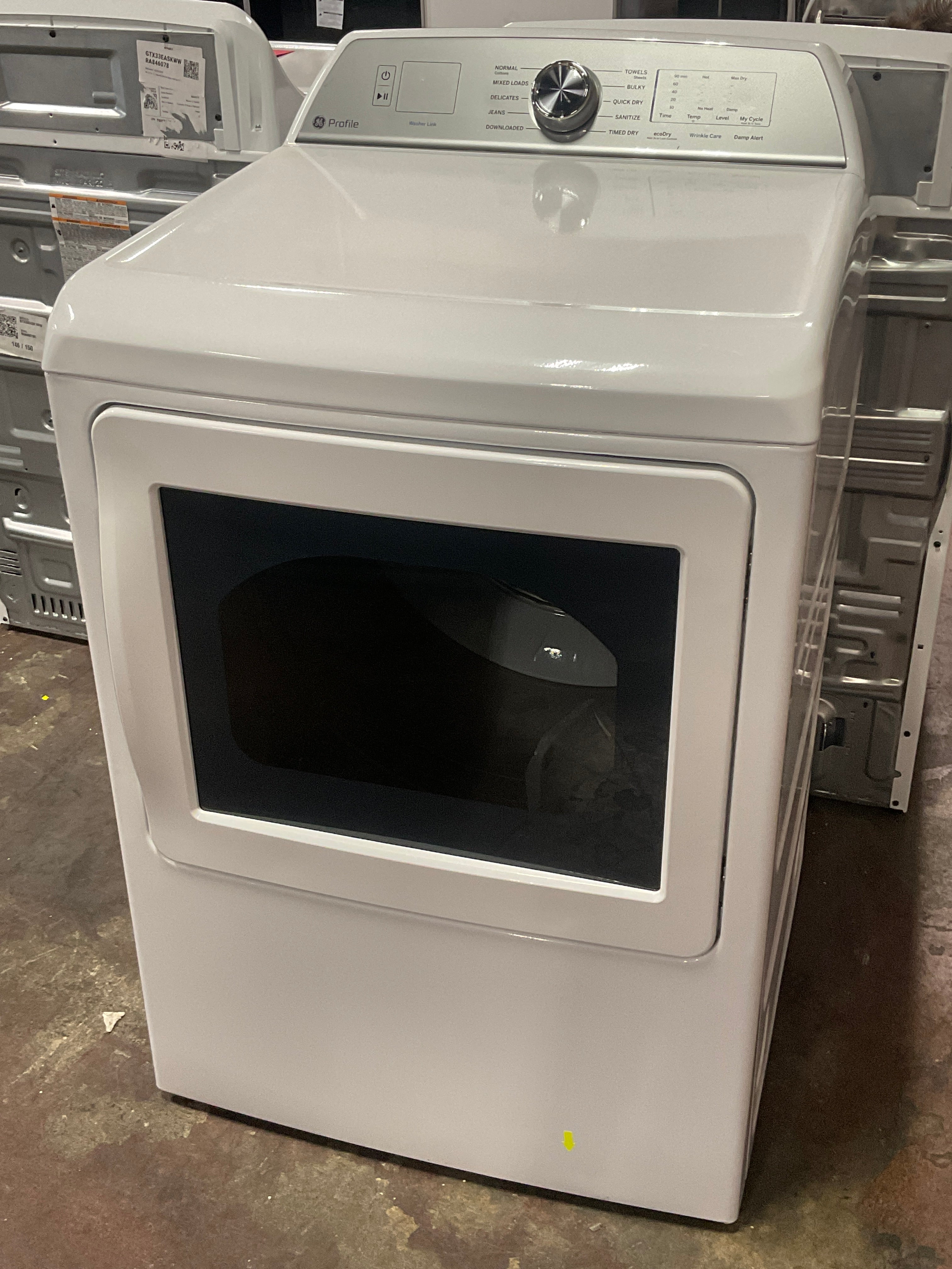 Front view, door closed